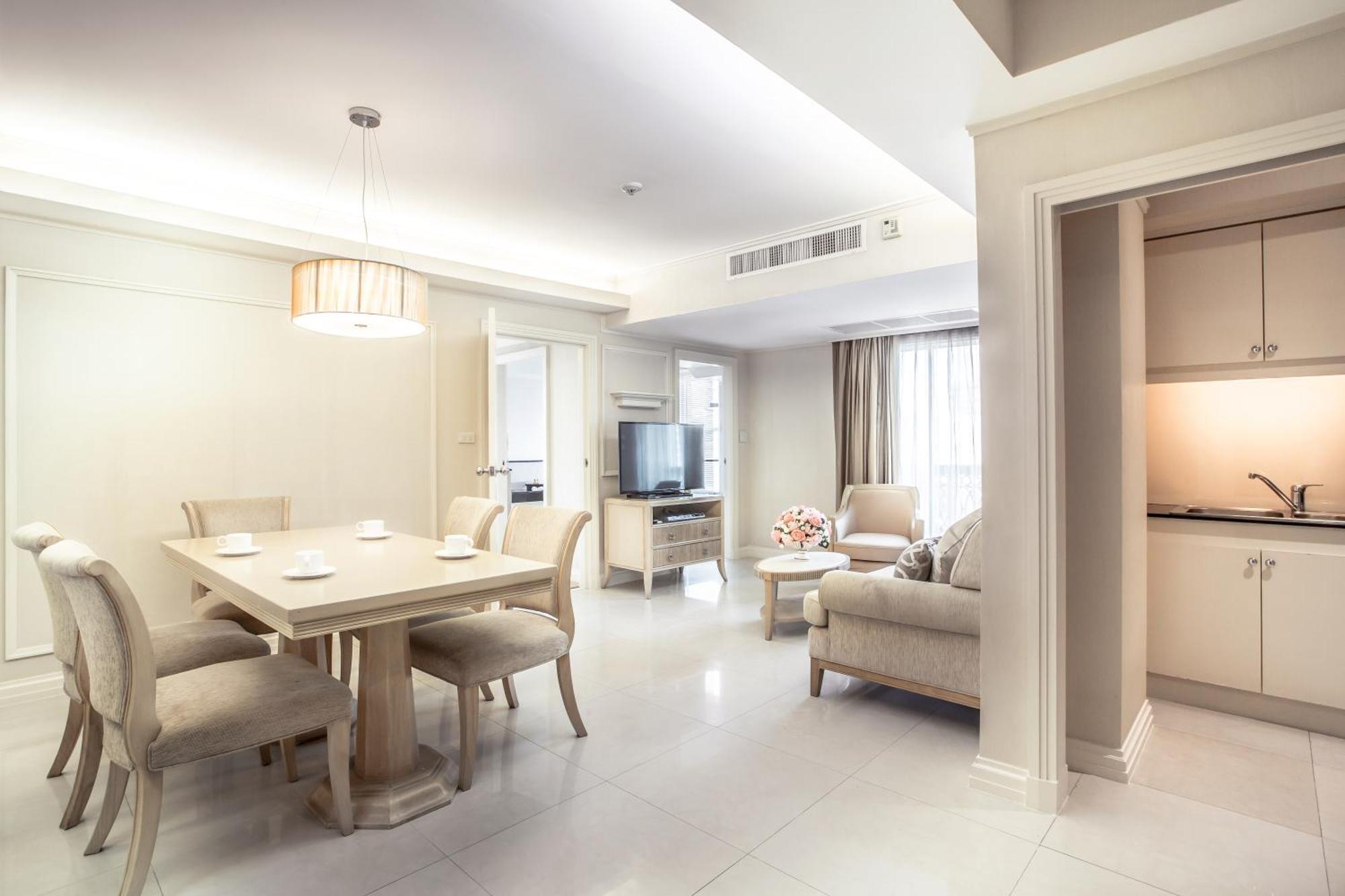 Hope Land Sukhumvit 24 Hotel Bangkok