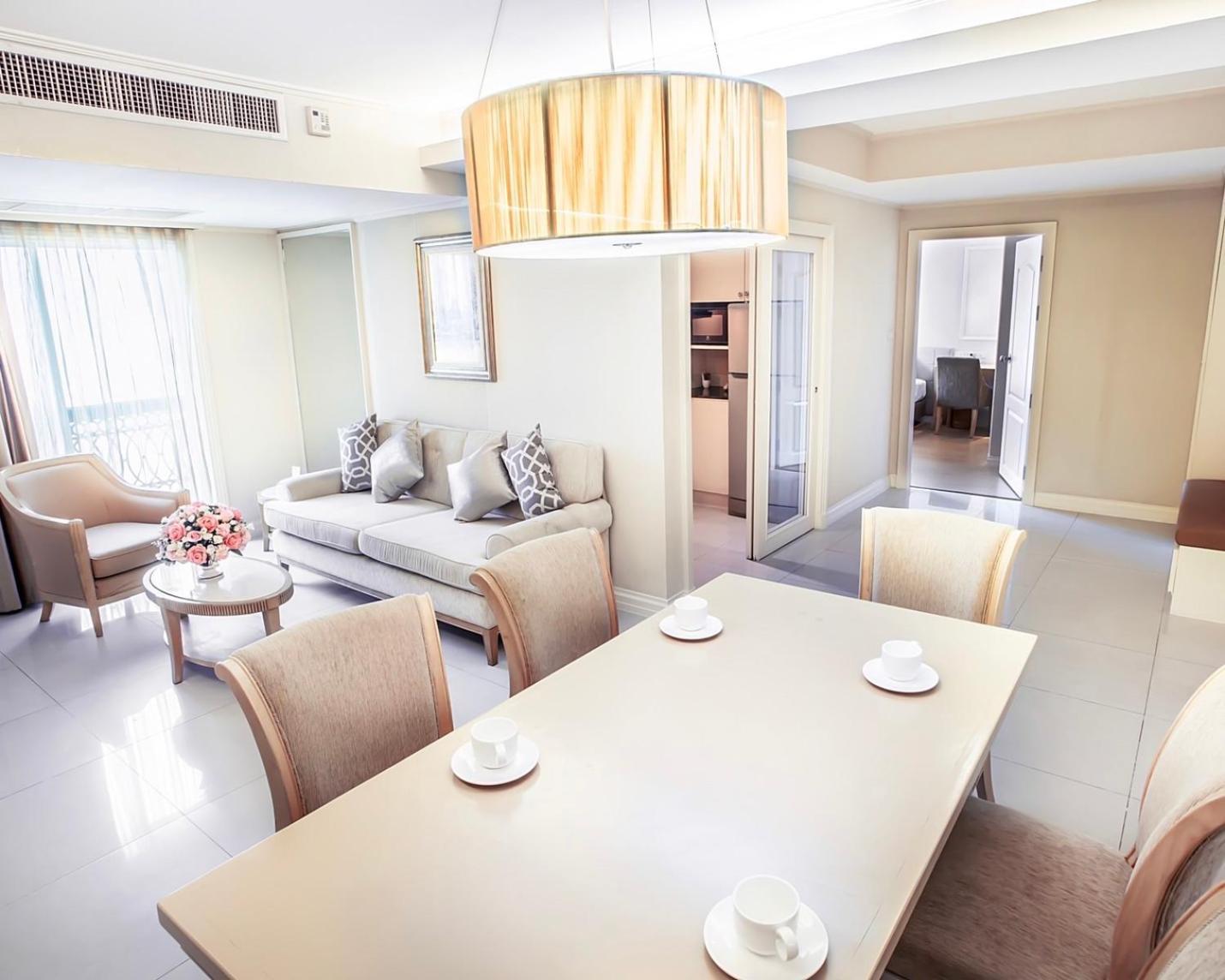 Hope Land Sukhumvit 24 Hotel