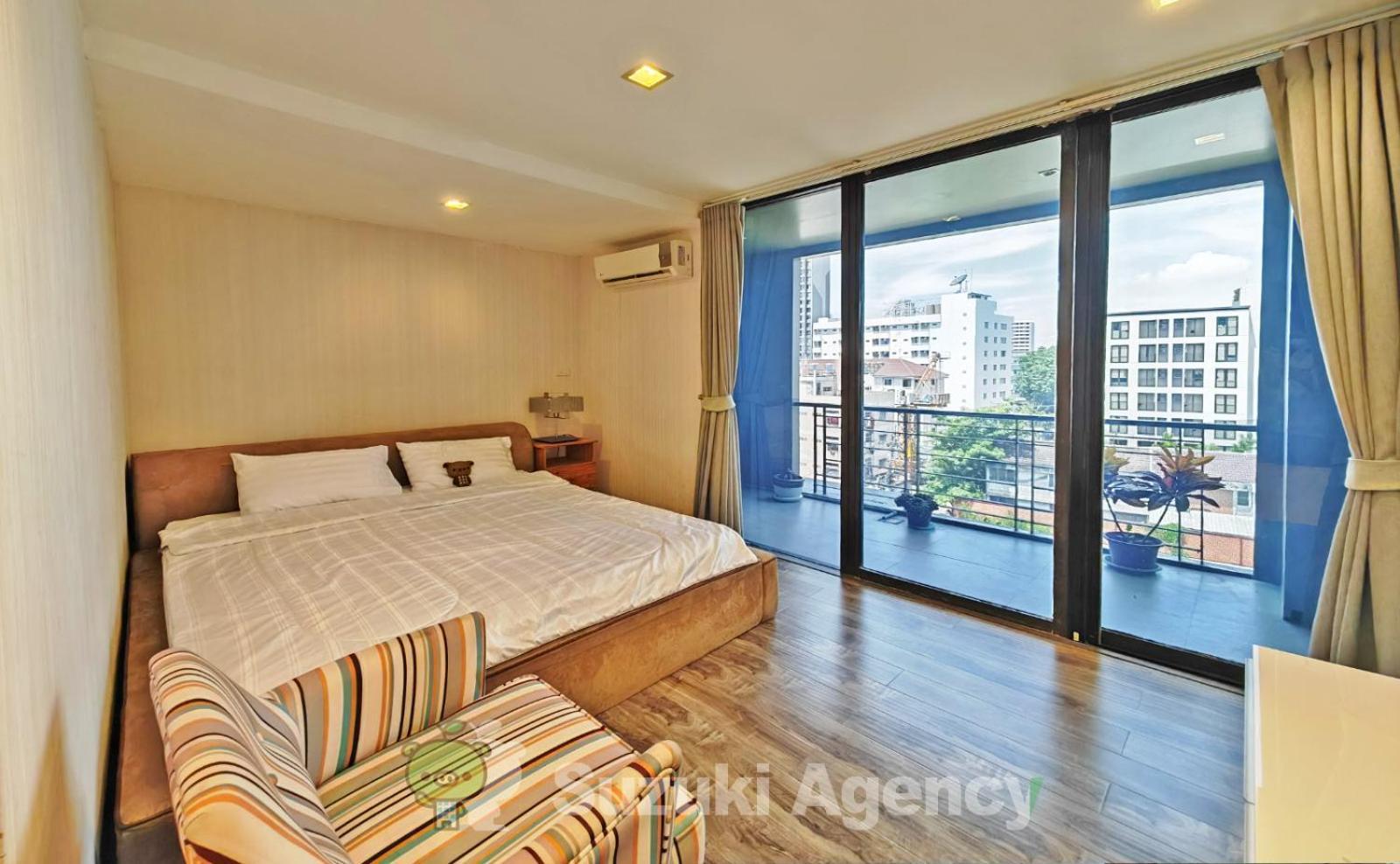 W8 Rise Lux Condo, 2 Bedroom Private Floor, Hip Bkk 5 Min From Thonglo Bts Station, Ok After The Earthquake Pangsapuri *