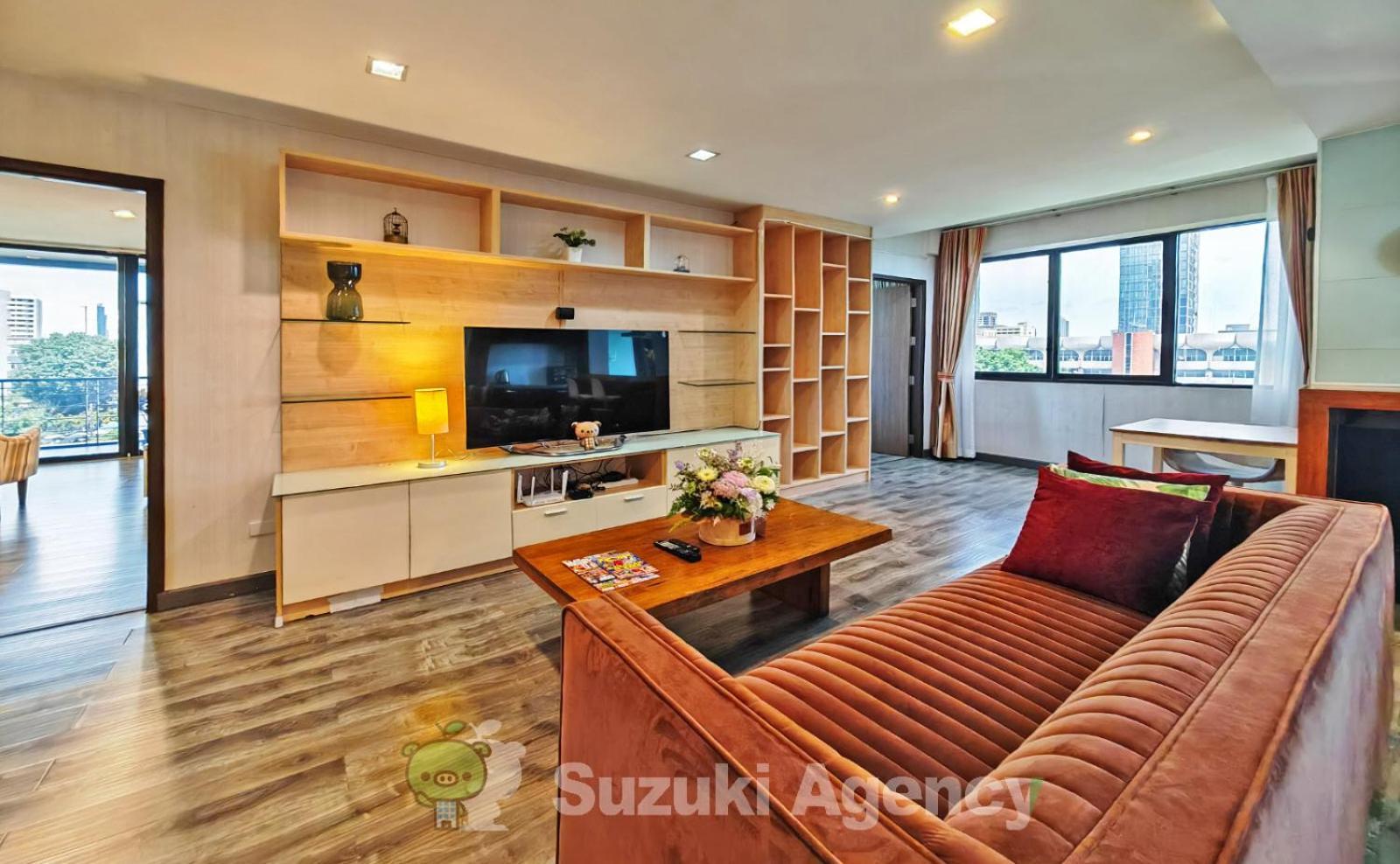 W8 Rise Lux Condo, 2 Bedroom Private Floor, Hip Bkk 5 Min From Thonglo Bts Station, Ok After The Earthquake Bangkok