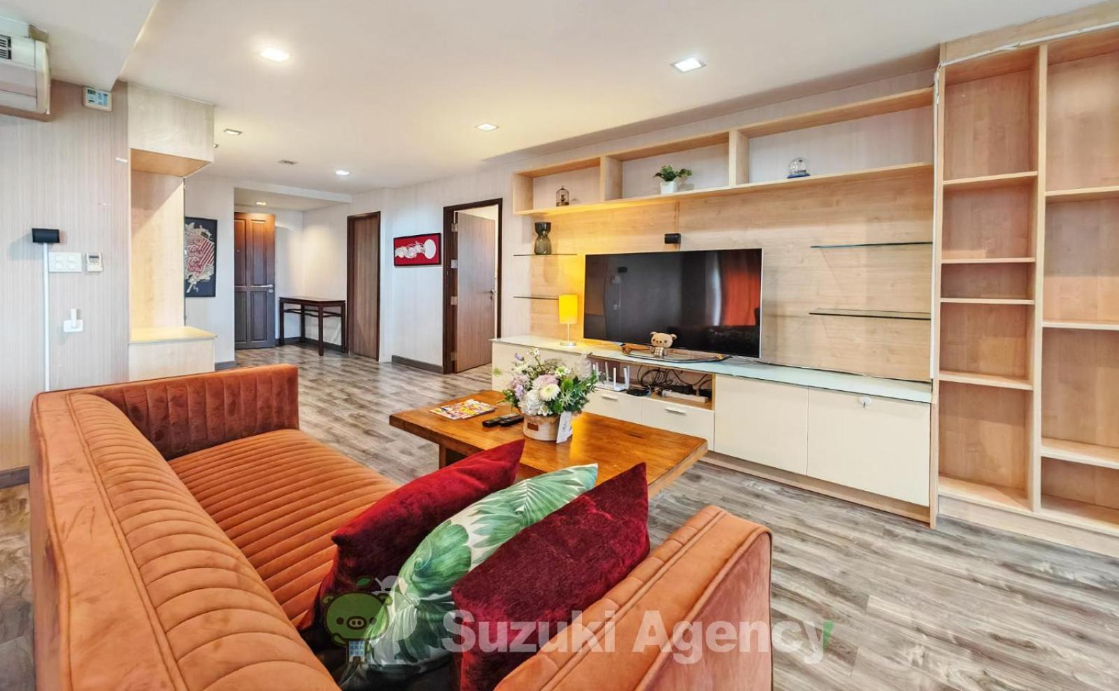 W8 Rise Lux Condo, 2 Bedroom Private Floor, Hip Bkk 5 Min From Thonglo Bts Station, Ok After The Earthquake *