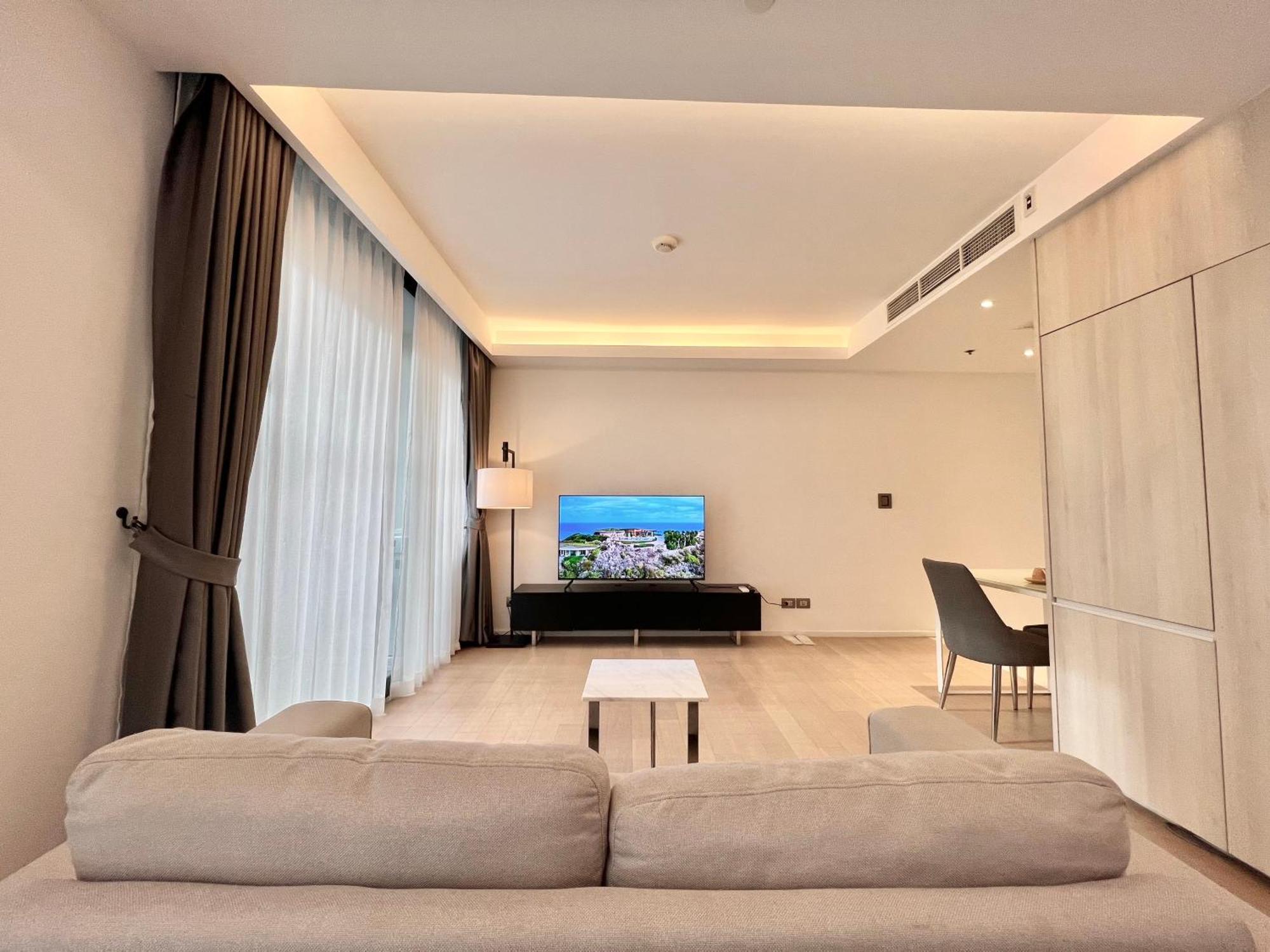 Sukhumvit 11#luxury#pool#gym#bts Nana&mrt Sukhumvit#1br#max2ppl