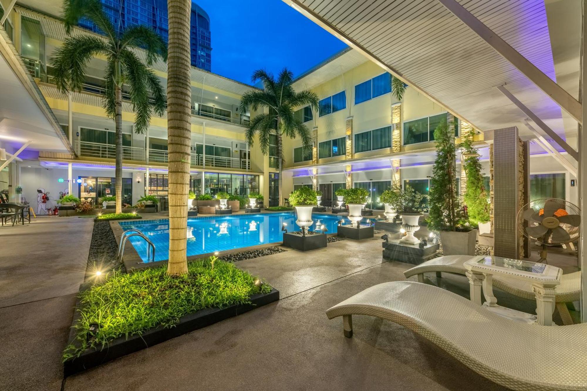 Qiu Sukhumvit Sha 4*