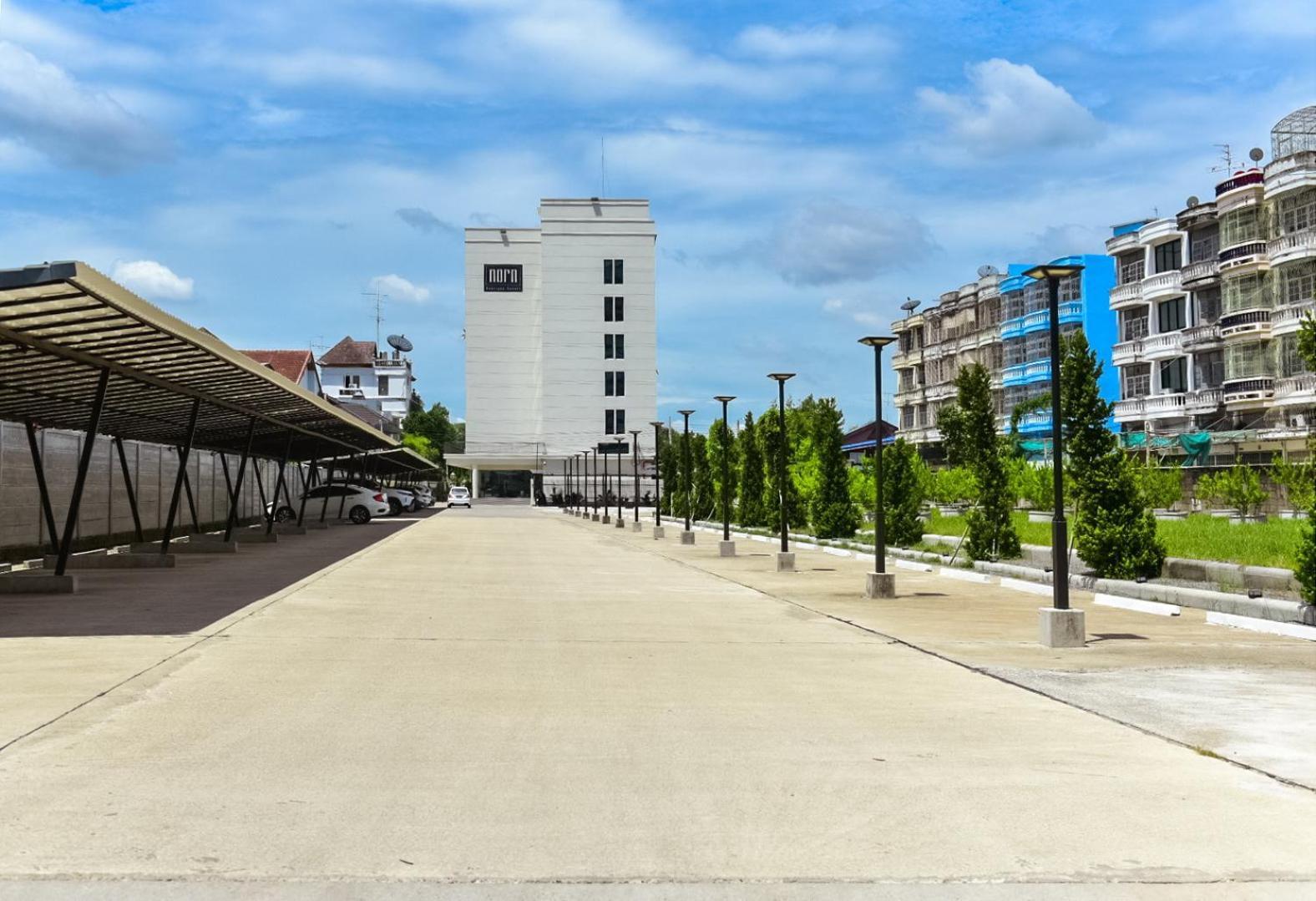 Norn Rimklong Bangkok