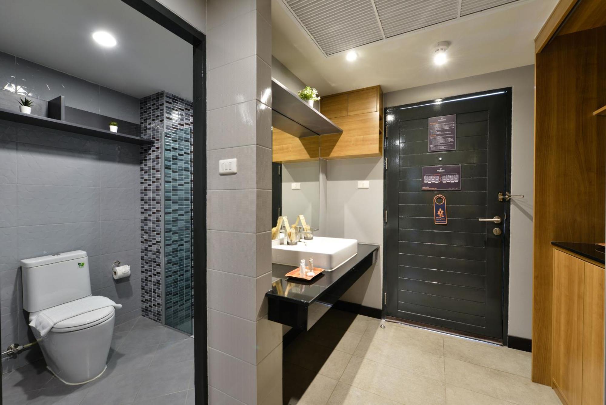 Raweewan Hotel 3*
