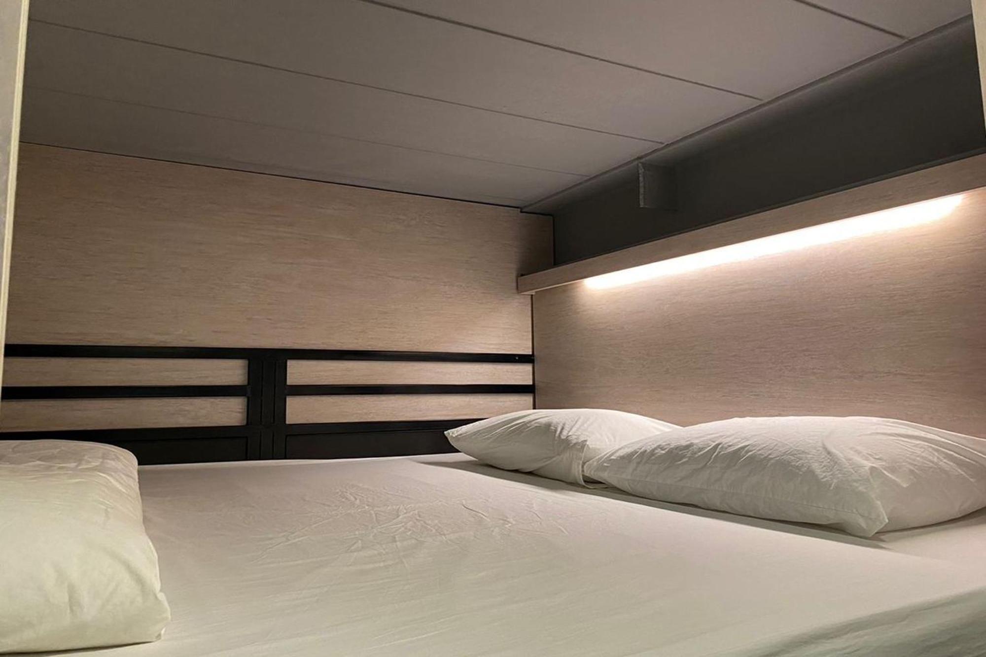 Hotel 44 Rama 3