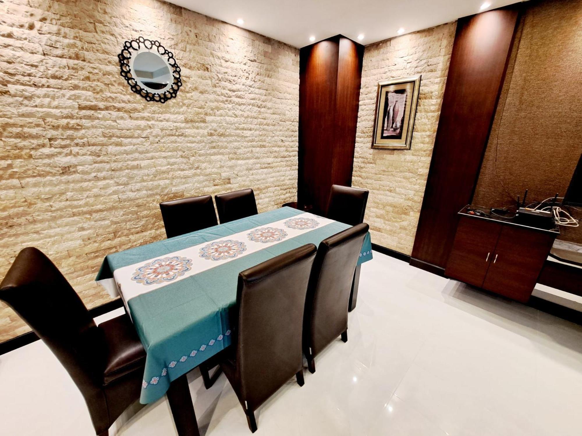 Apartment 8th Floor 2brs Penthouse 700m Walk To Ekkamai Bts Station *