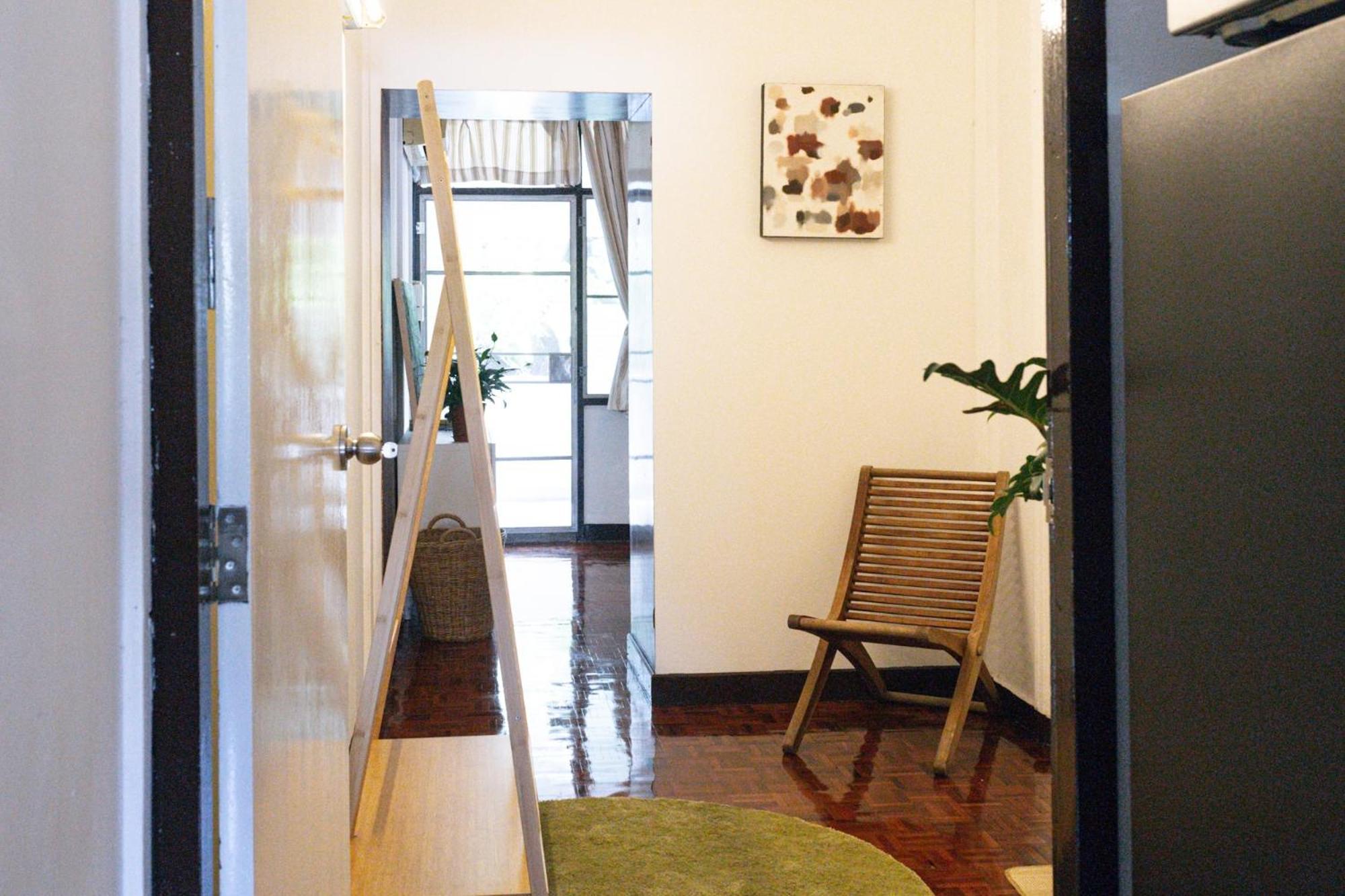 Spacious Low-rise In Apartment Bangkok