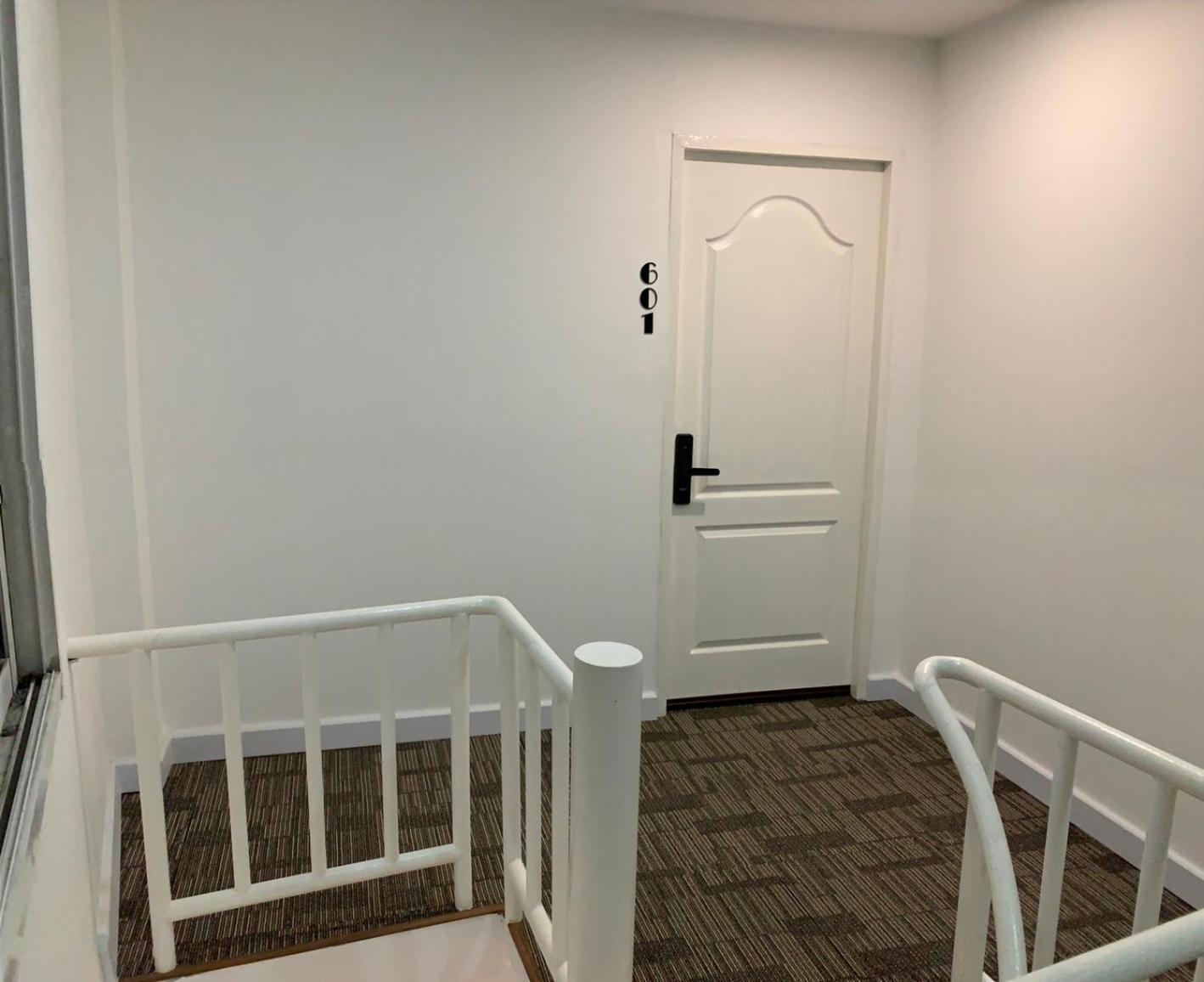 The White Den Sukhumvit 44 Asrama Bangkok