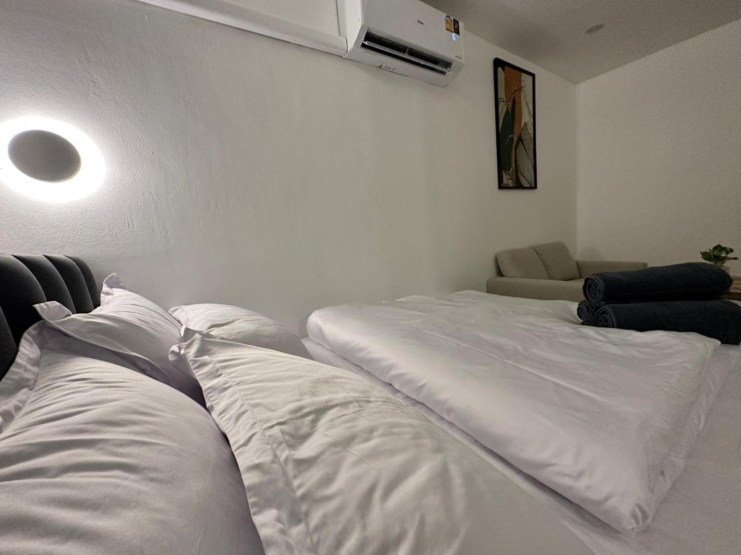 The White Den Sukhumvit 44 * Bangkok