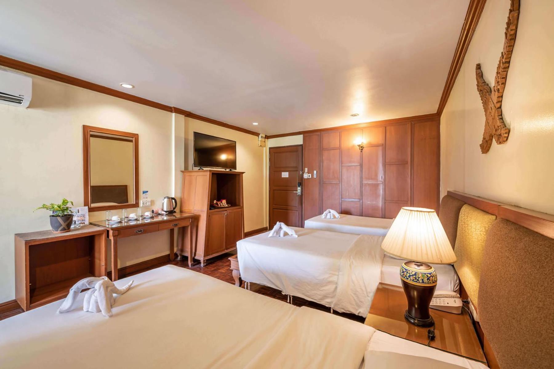 Royal Ivory Sukhumvit Nana Hotel 3*