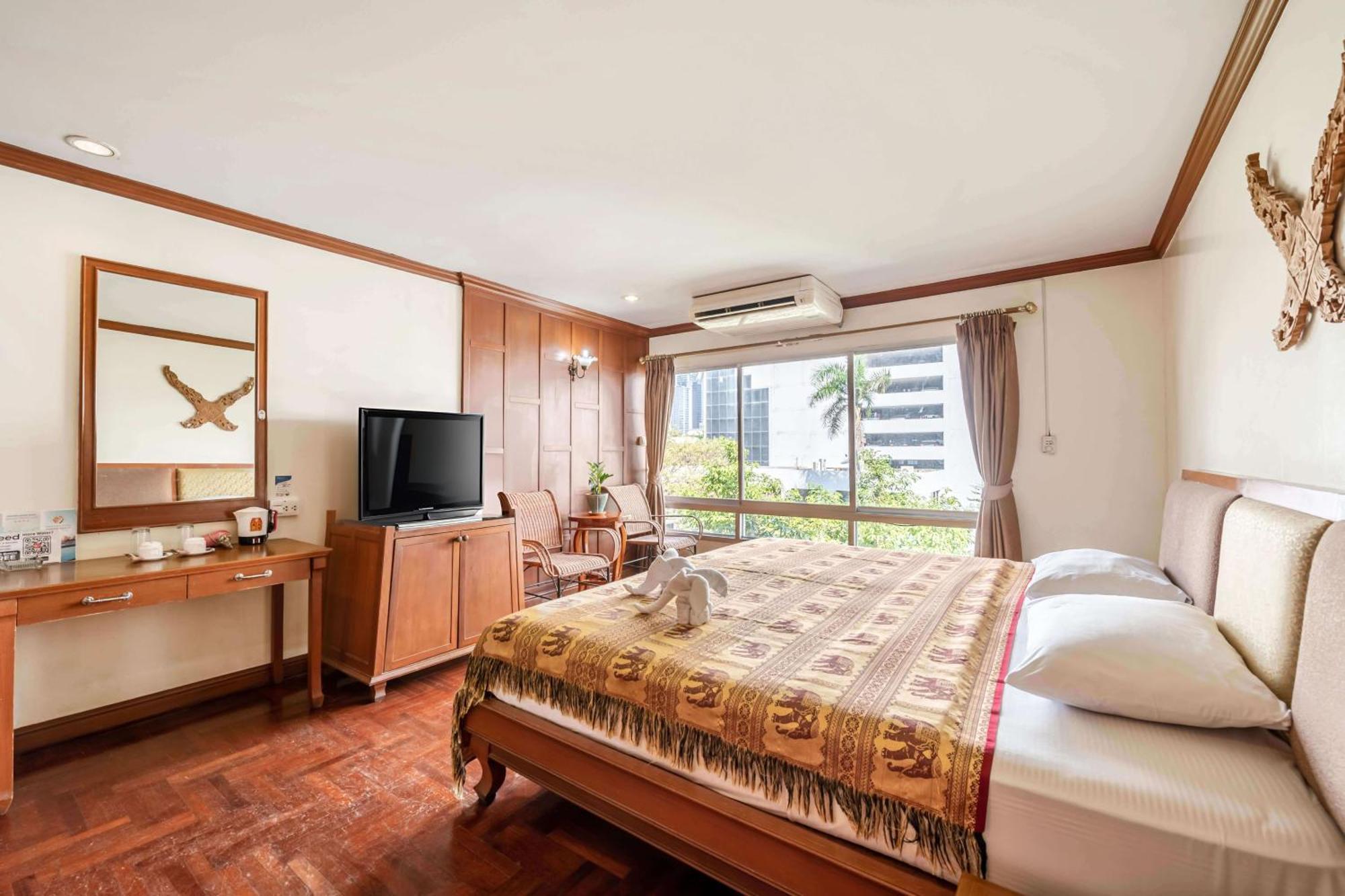 Royal Ivory Sukhumvit Nana Hotel Bangkok