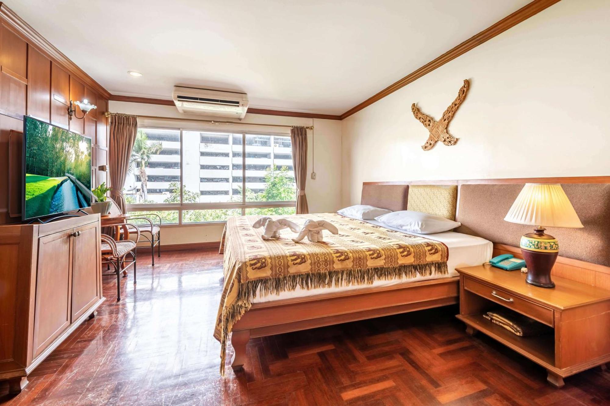 Hotel Royal Ivory Sukhumvit Nana 3*