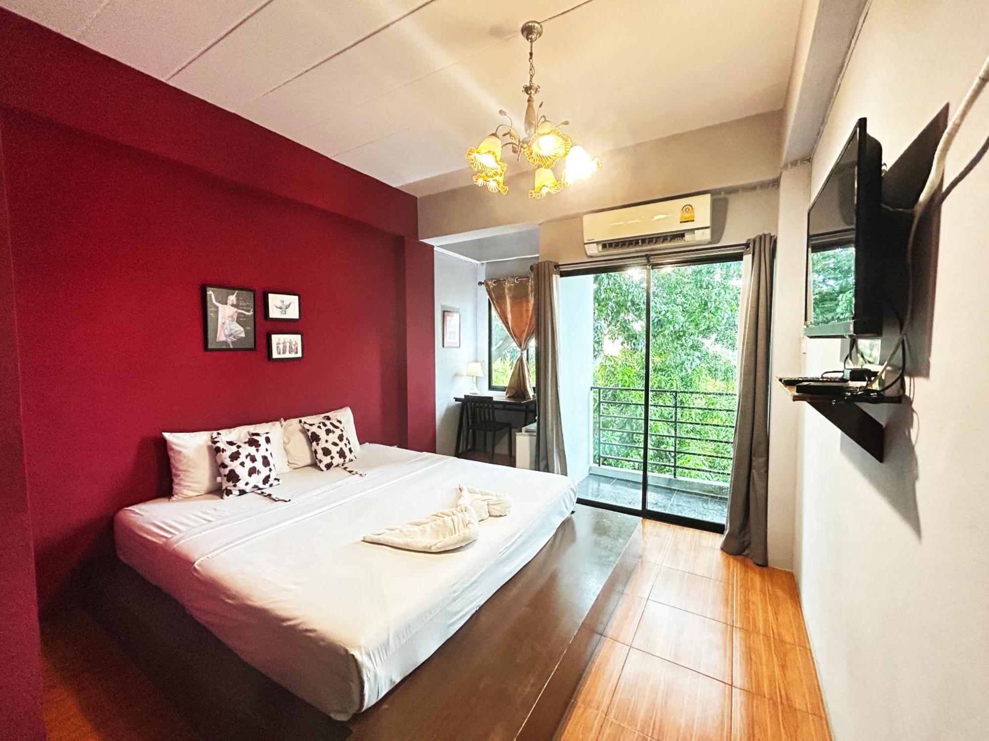 Hide Hostel *