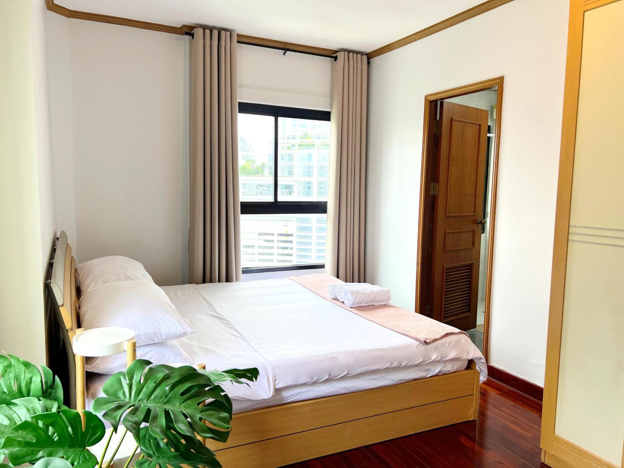 Grand Diamond Apartment