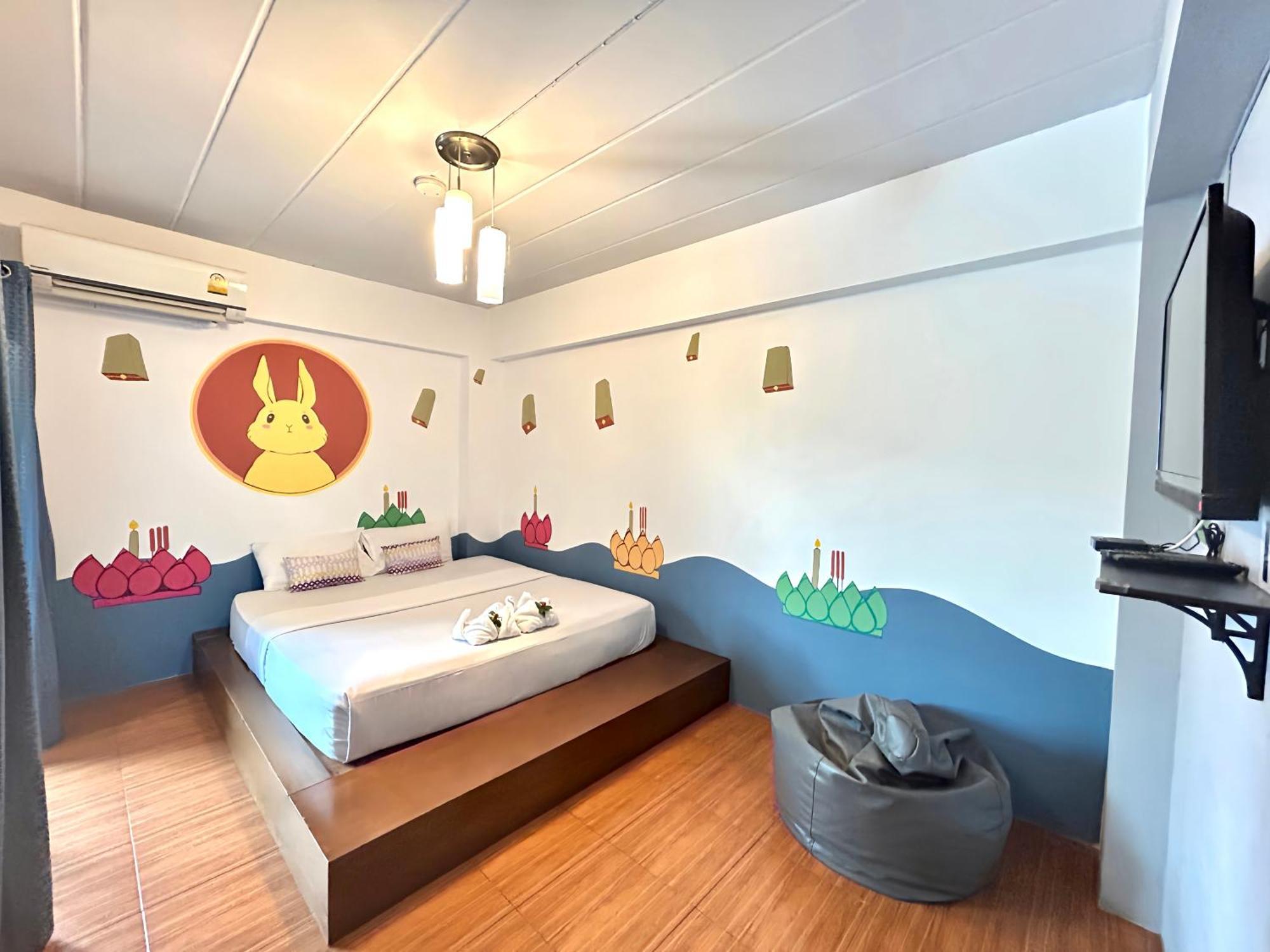 Hostel Hide *