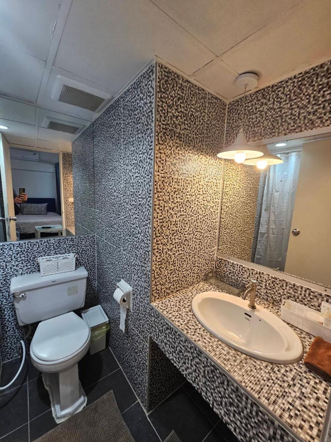 Cozy 1br Walk To Bts And Airport Rail Link Close To Malls T Apartment Bangkok