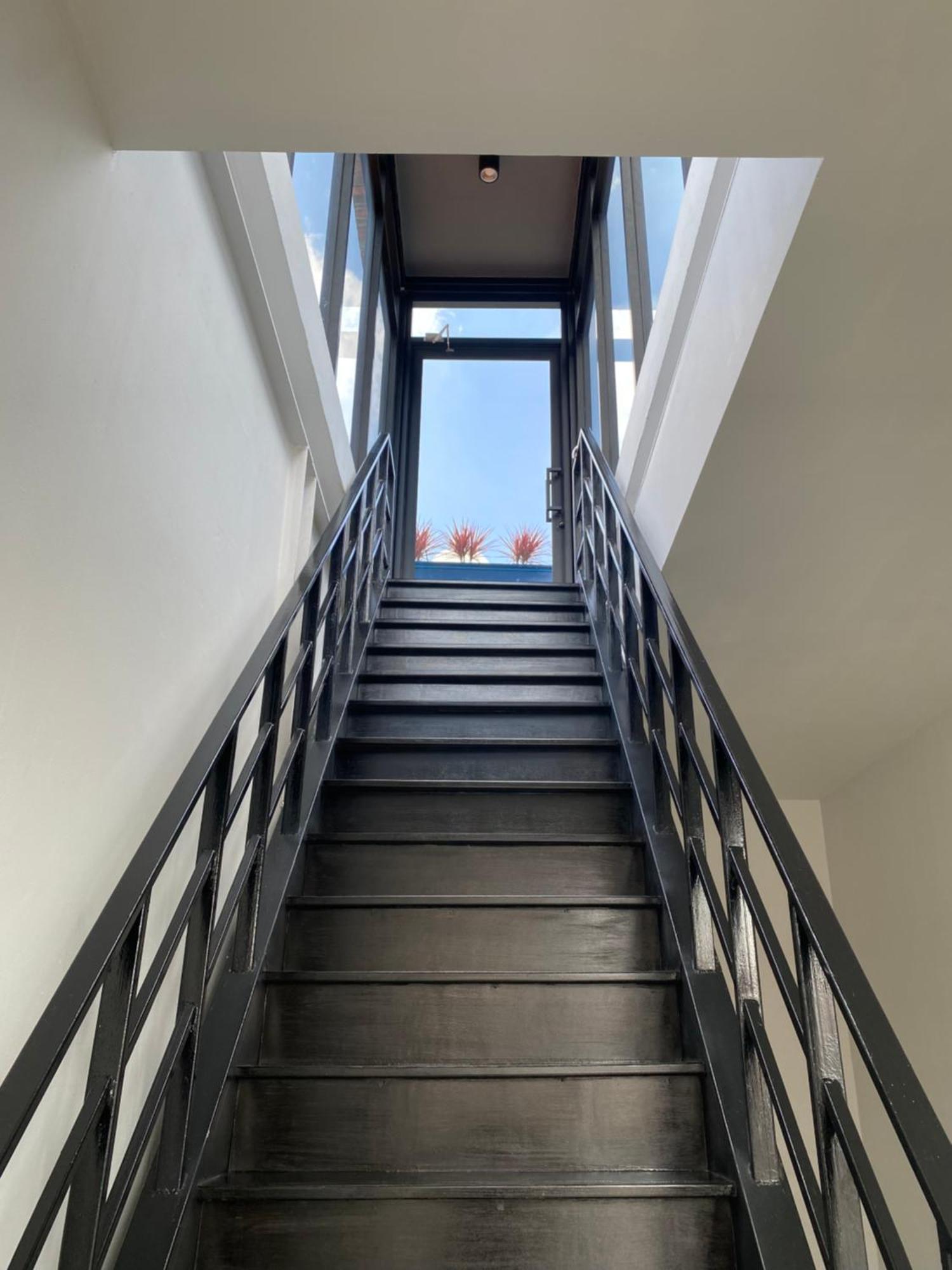 Pier 808 Hostel *