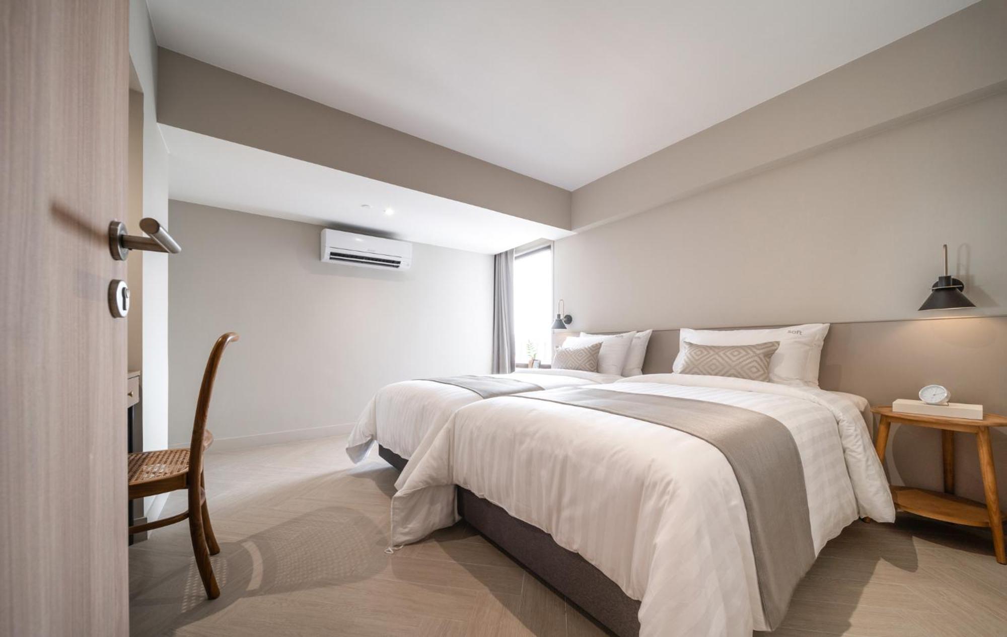 Glow Sukhumvit 71 Hotel 4*