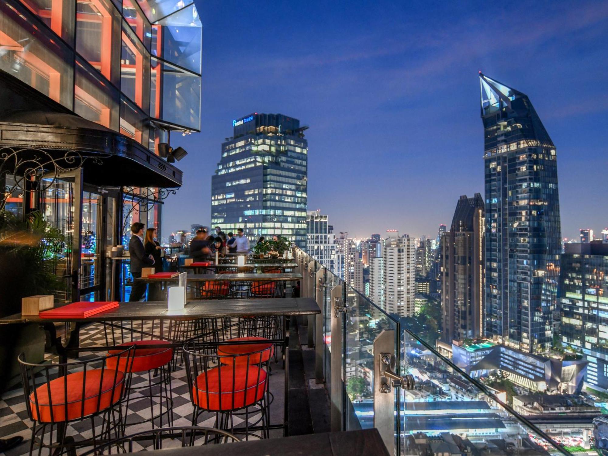 Skyview - Sukhumvit Hotel