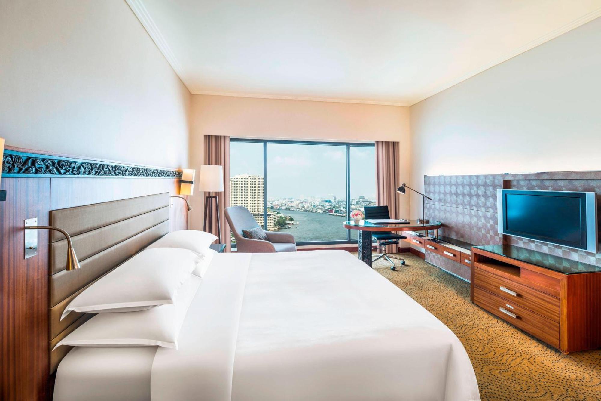 Hotel Royal Orchid Sheraton Riverside 5*