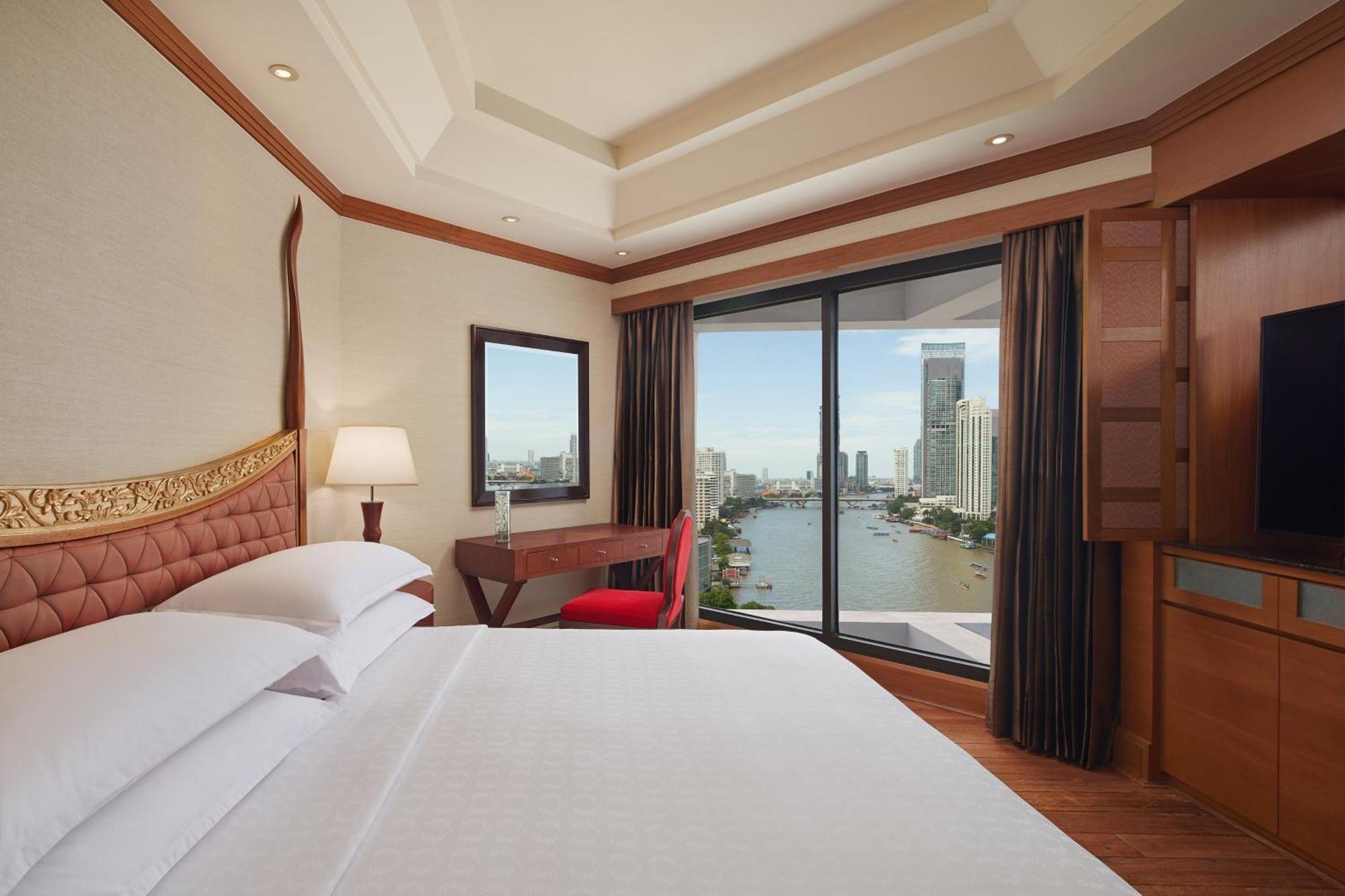 Hotel Royal Orchid Sheraton Riverside