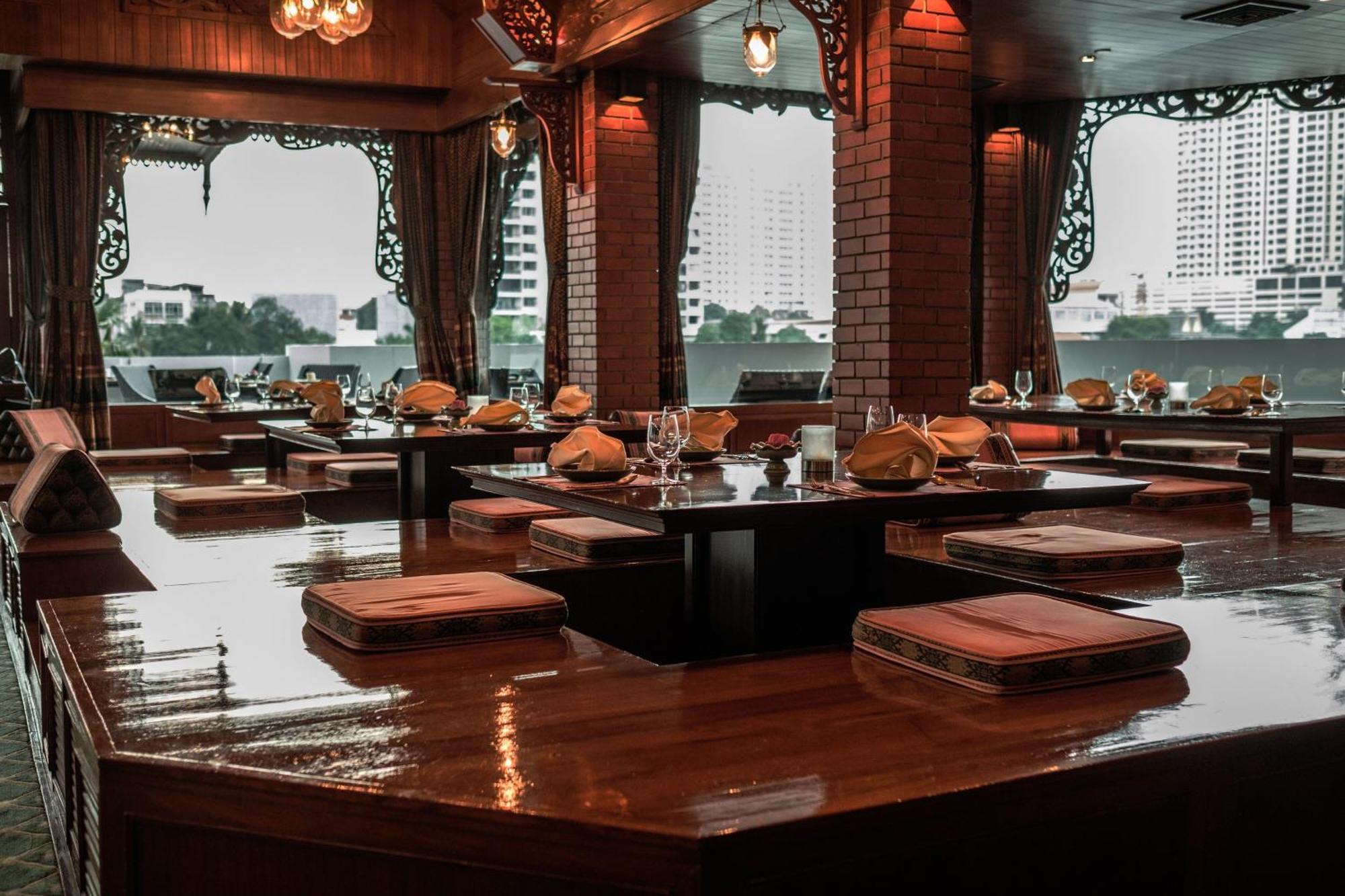 Hotel Royal Orchid Sheraton Riverside 5*