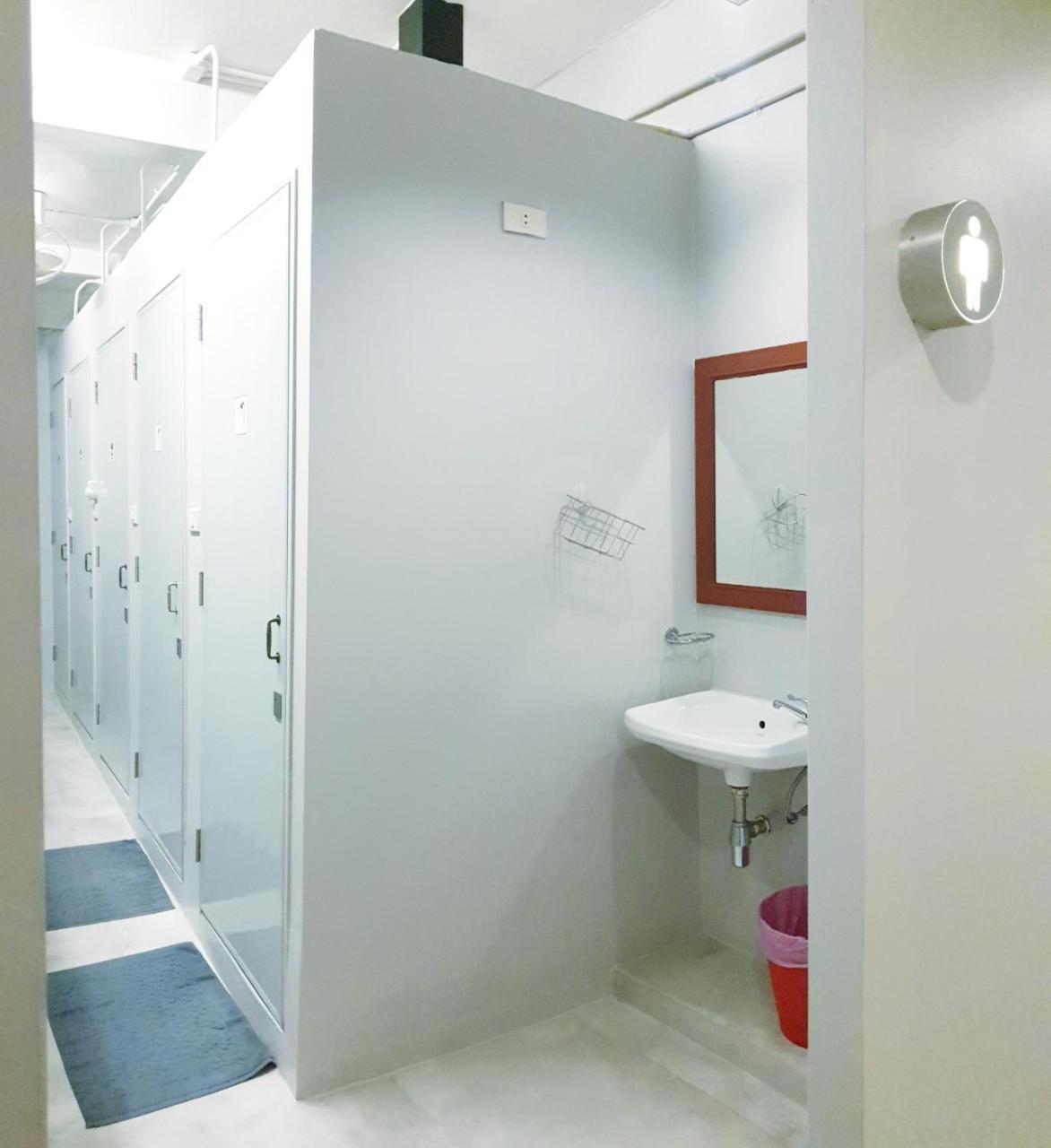 Cooper Hostel *