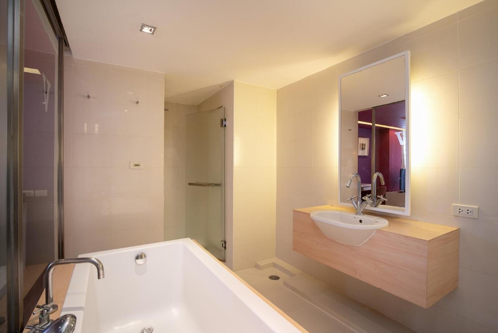 Veronica Hotel 3*