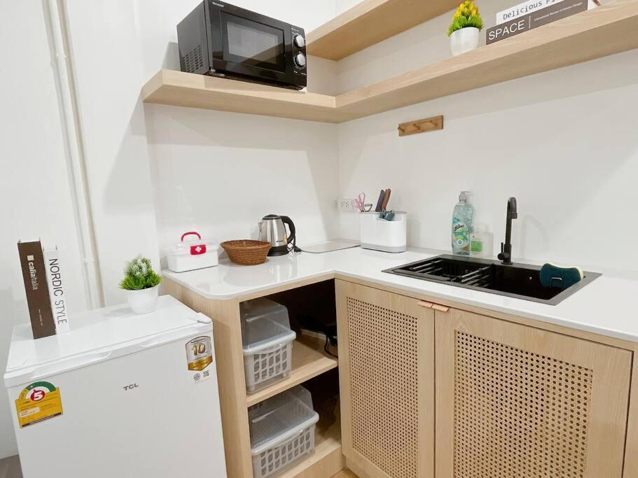Entire Floor,decorated Cozy Home,near Grand Palace Apartment *