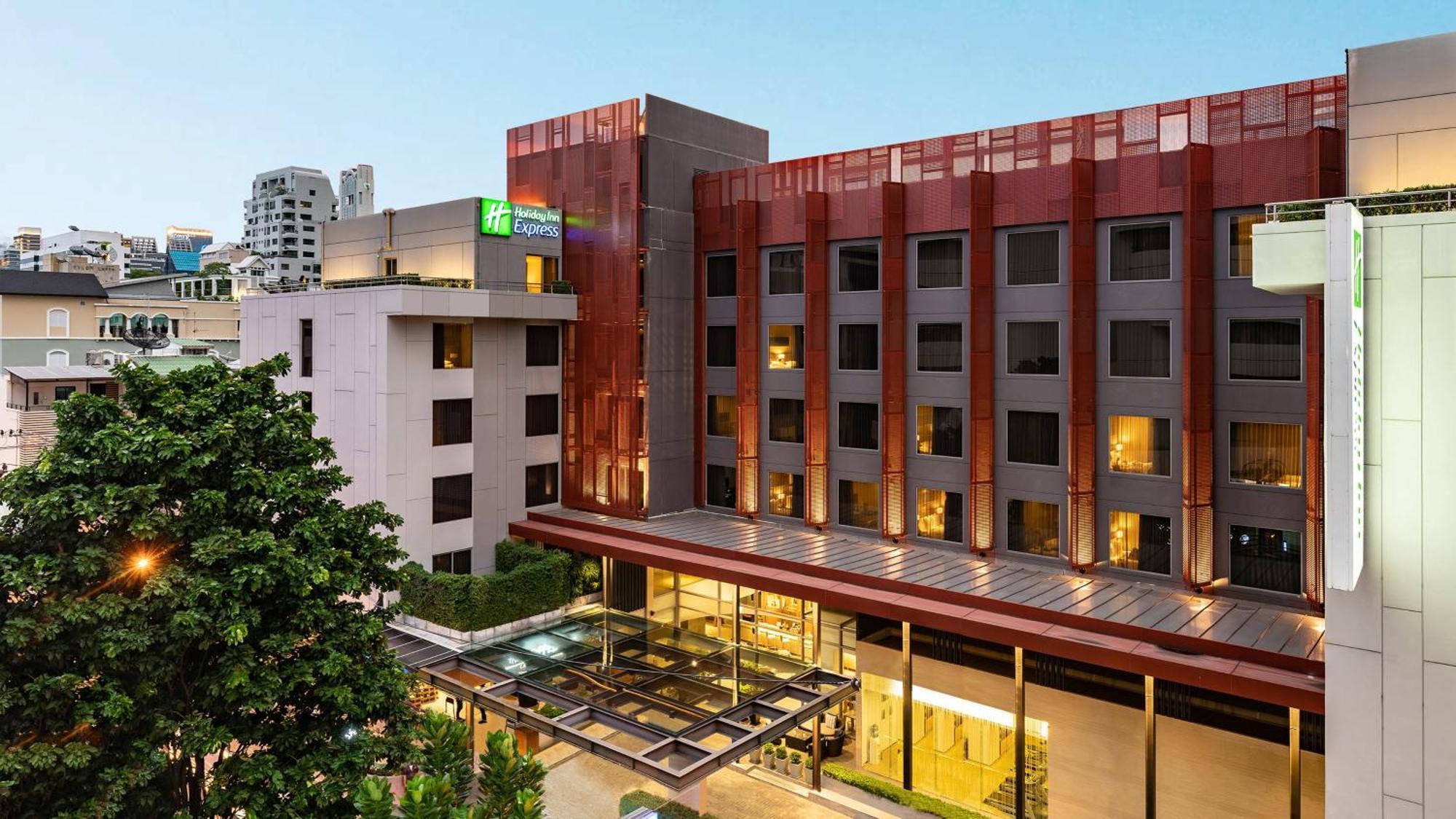 Hotel Express Sathorn By Ihg 4*