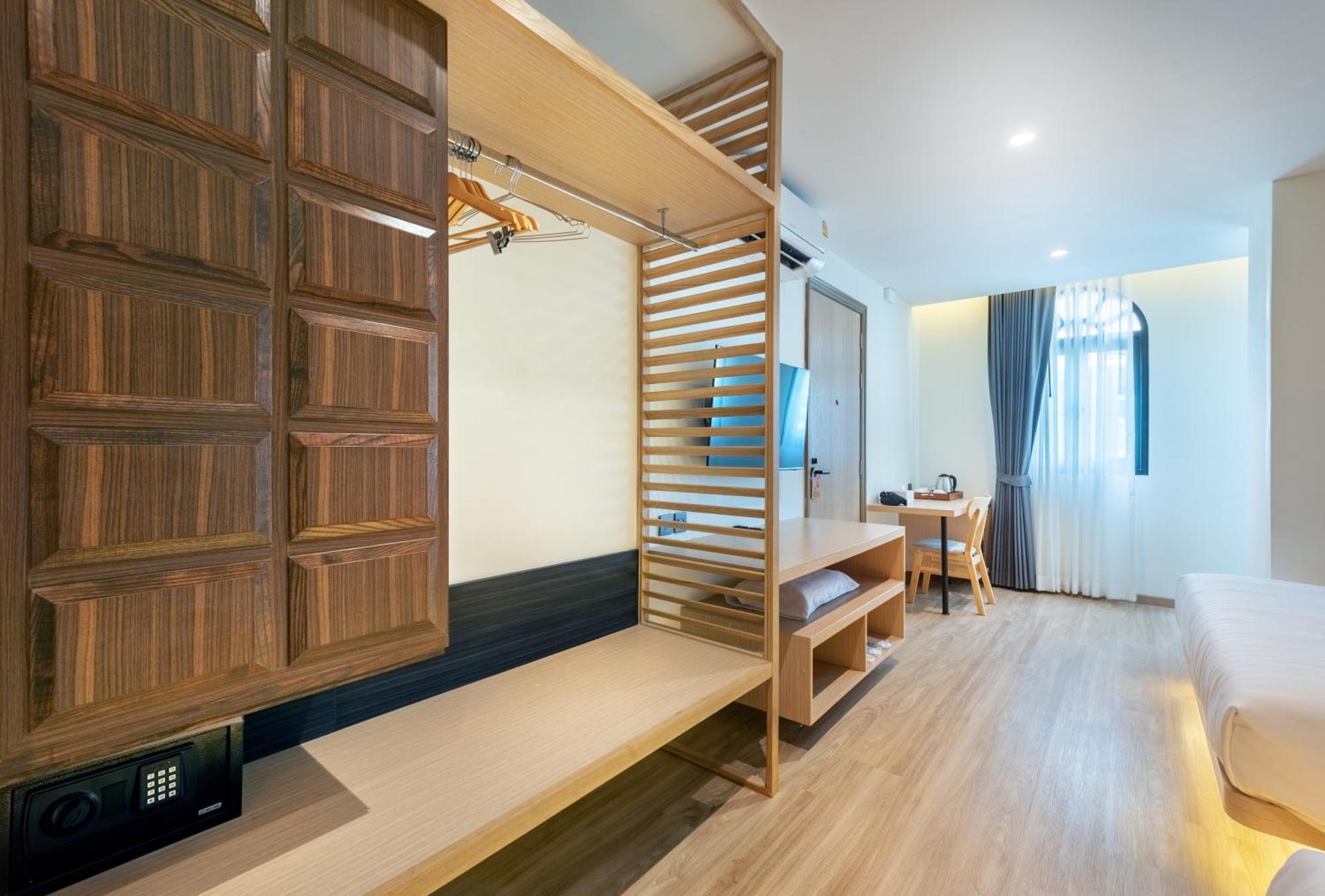 Hostel Phra Nakhon Poshtel