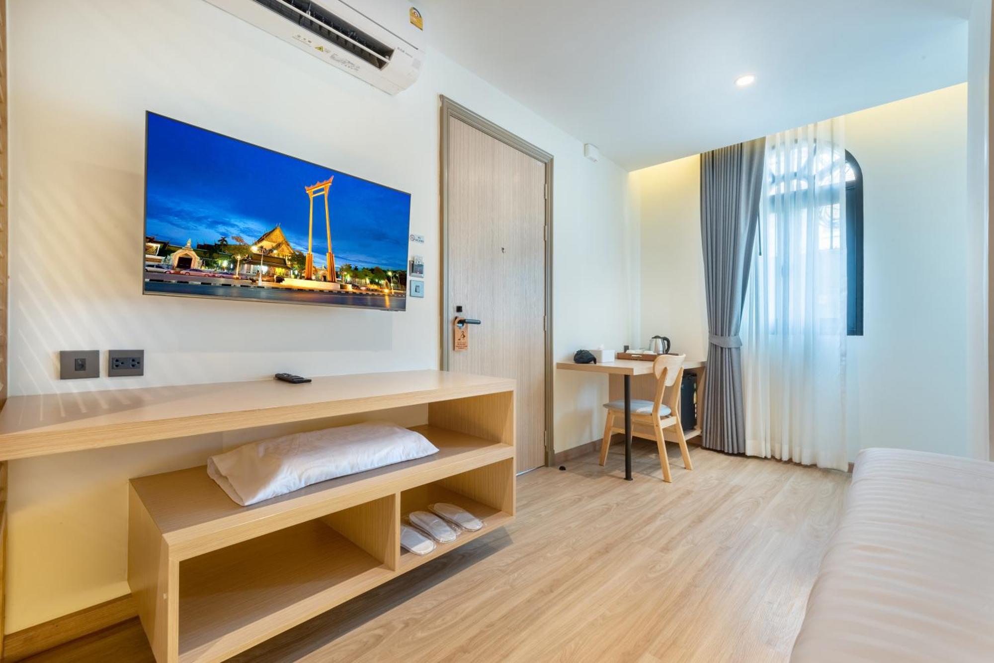 Hostel Phra Nakhon Poshtel