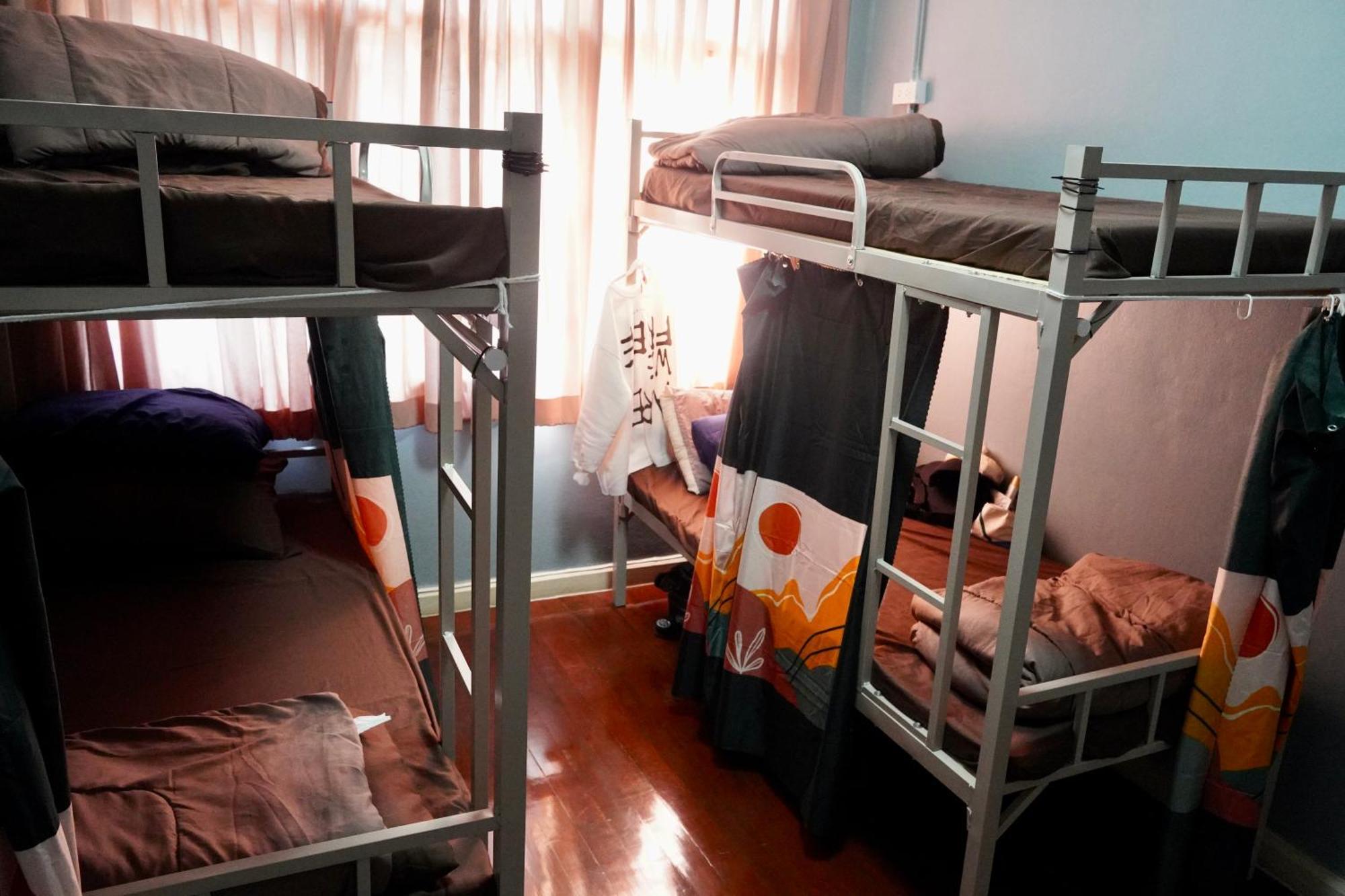 Sura Near Mrt Phra Ram 9 * Bangkok