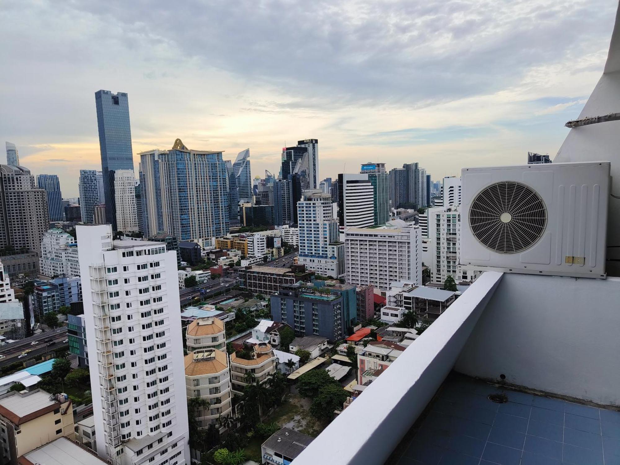Omni Tower Nana - Serviced On Sukhumvit Soi 4 Hotel