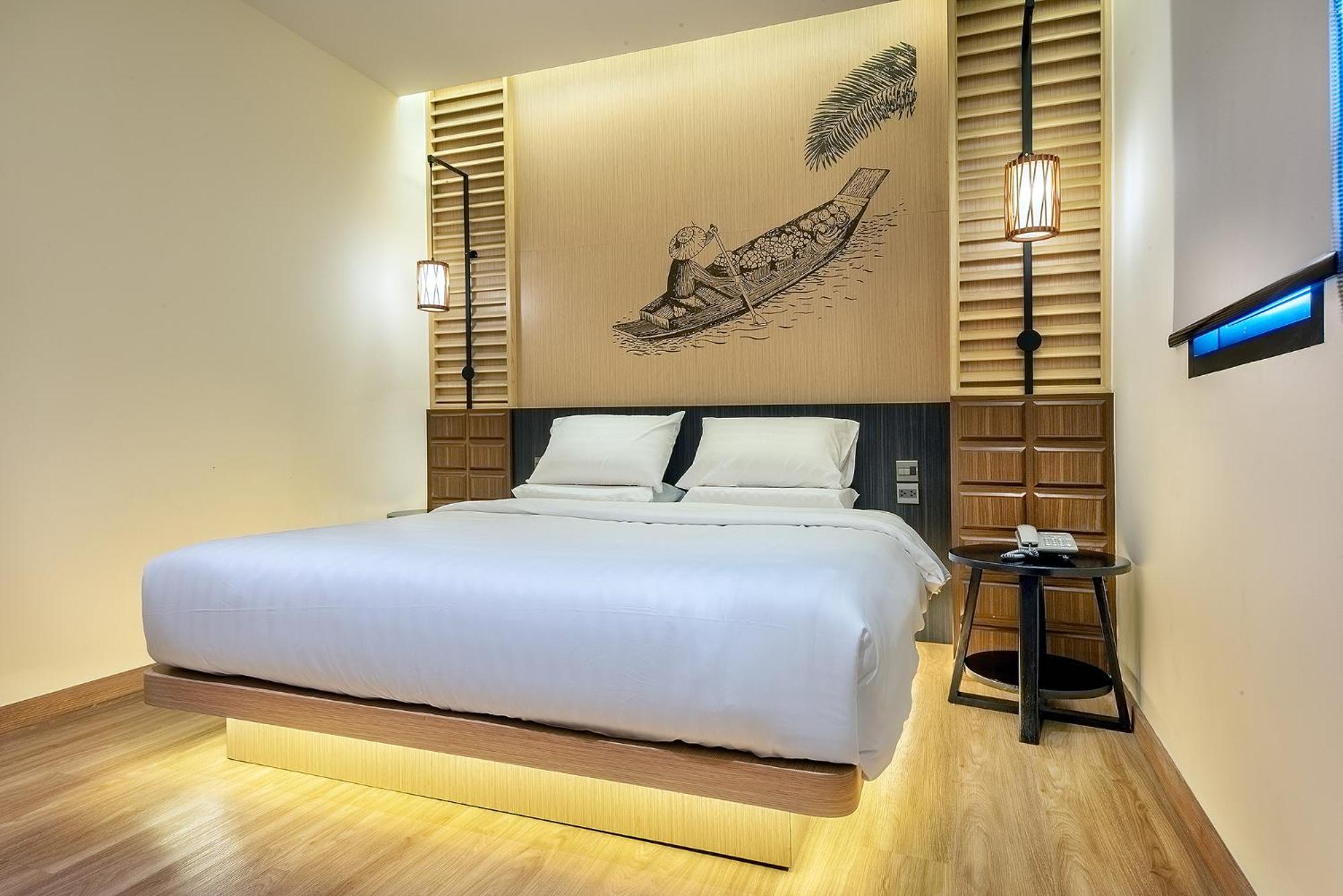 Phra Nakhon Poshtel Hostel