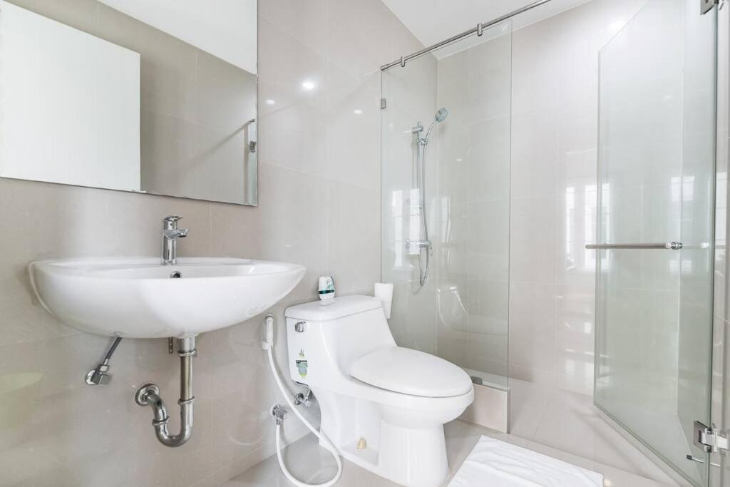 Villa Miq_home403/asok Bts/resort Pool/9pax/1000mbwifi