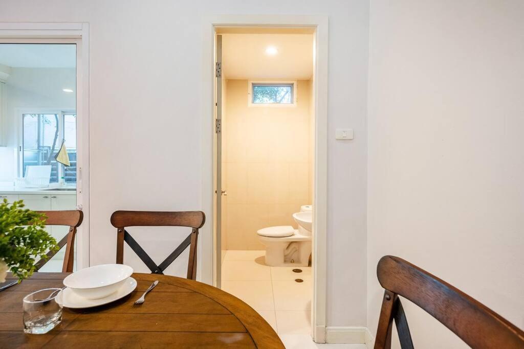 Miq_home403/asok Bts/resort Pool/9pax/1000mbwifi Villa *
