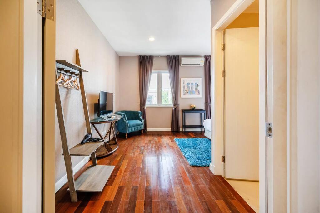 Miq_home403/asok Bts/resort Pool/9pax/1000mbwifi *