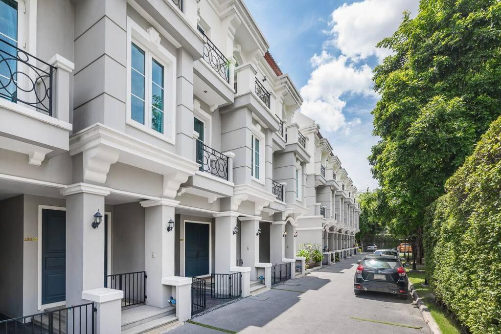 Villa Miq_home403/asok Bts/resort Pool/9pax/1000mbwifi *