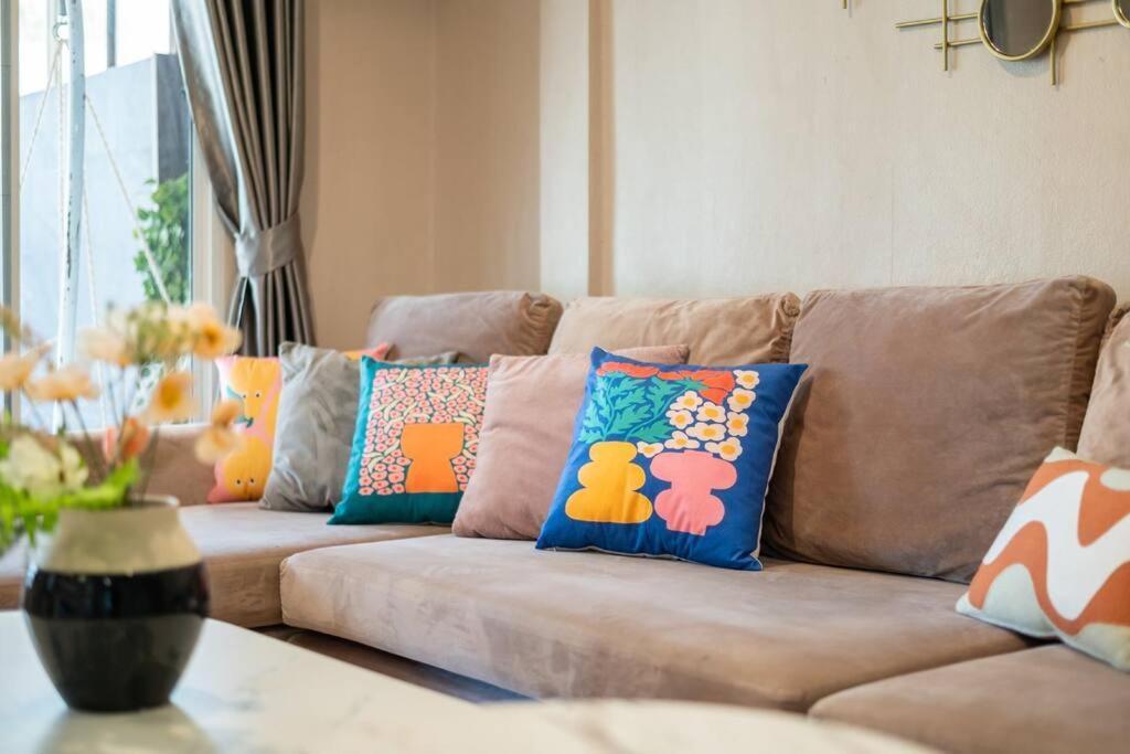 Miq 142 Huai Khwang_new4br/jodd Fair *