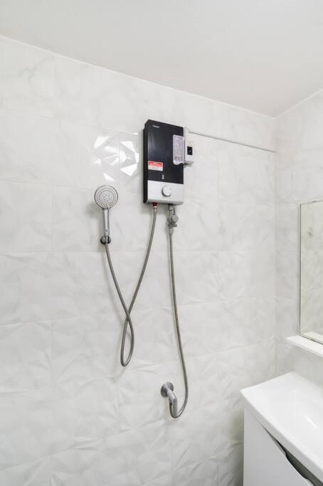 Villa Miq 142 Huai Khwang_new4br/jodd Fair Bangkok