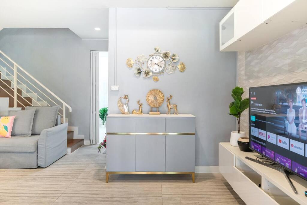 Miq 142 Huai Khwang_new4br/jodd Fair *