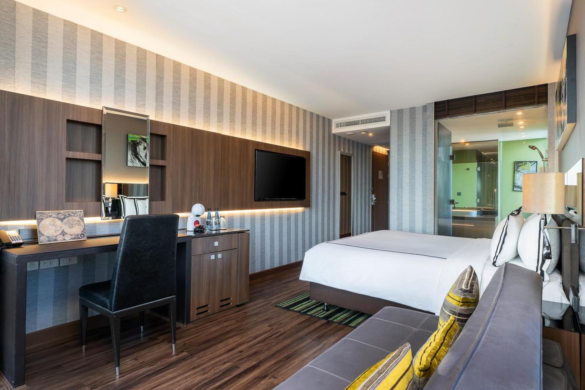 Hotel The Continent Sukhumvit - Asok Bts 5*
