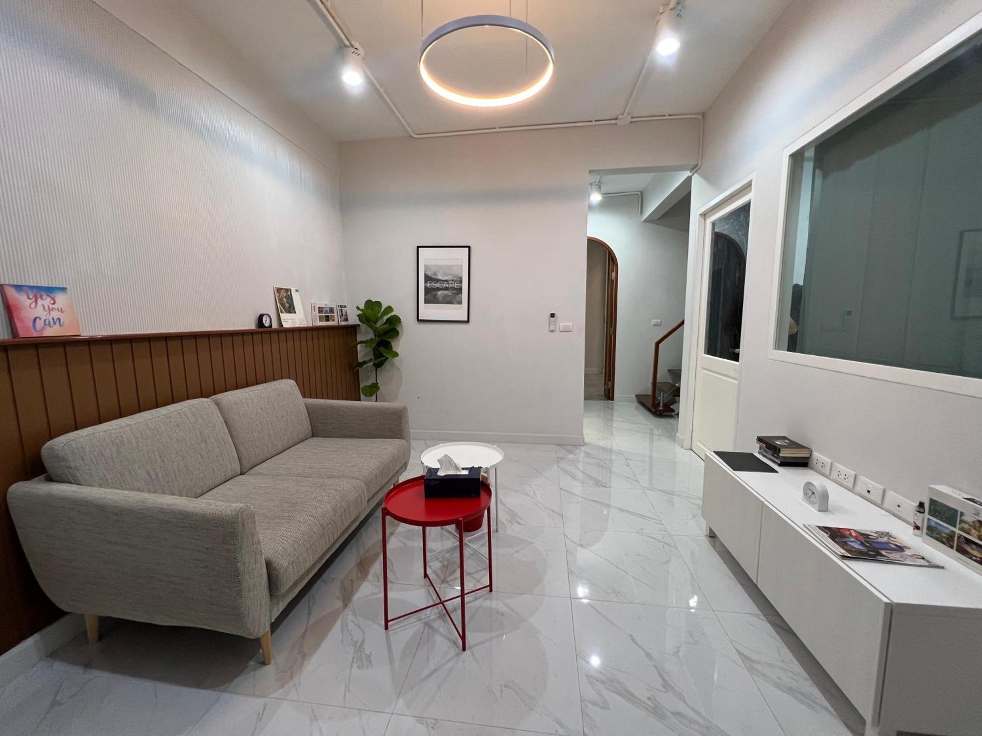 Huai Khwang Fullmoon House__city Center Family Experience Rumah percutian *