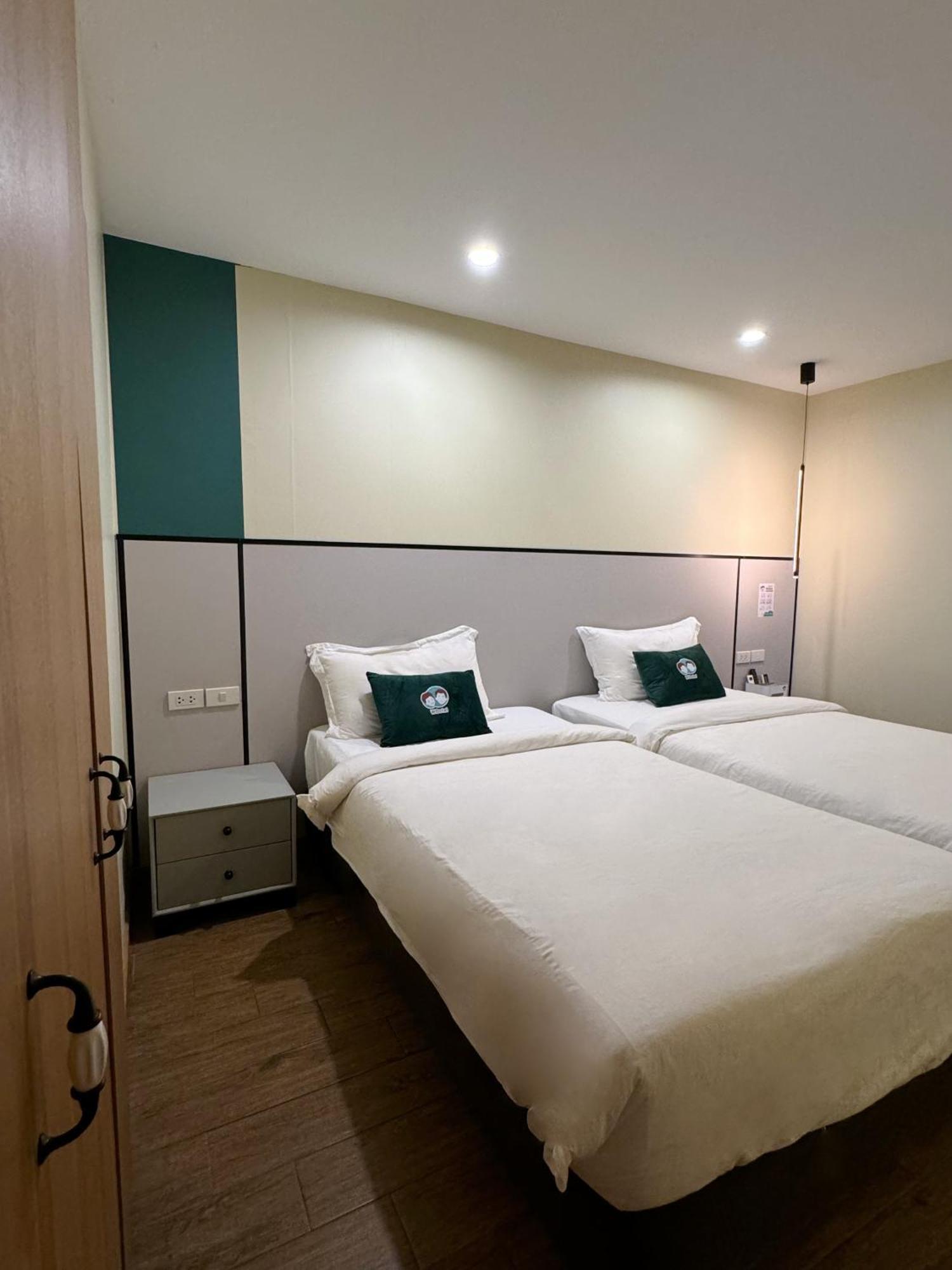 Pentafield * Bangkok