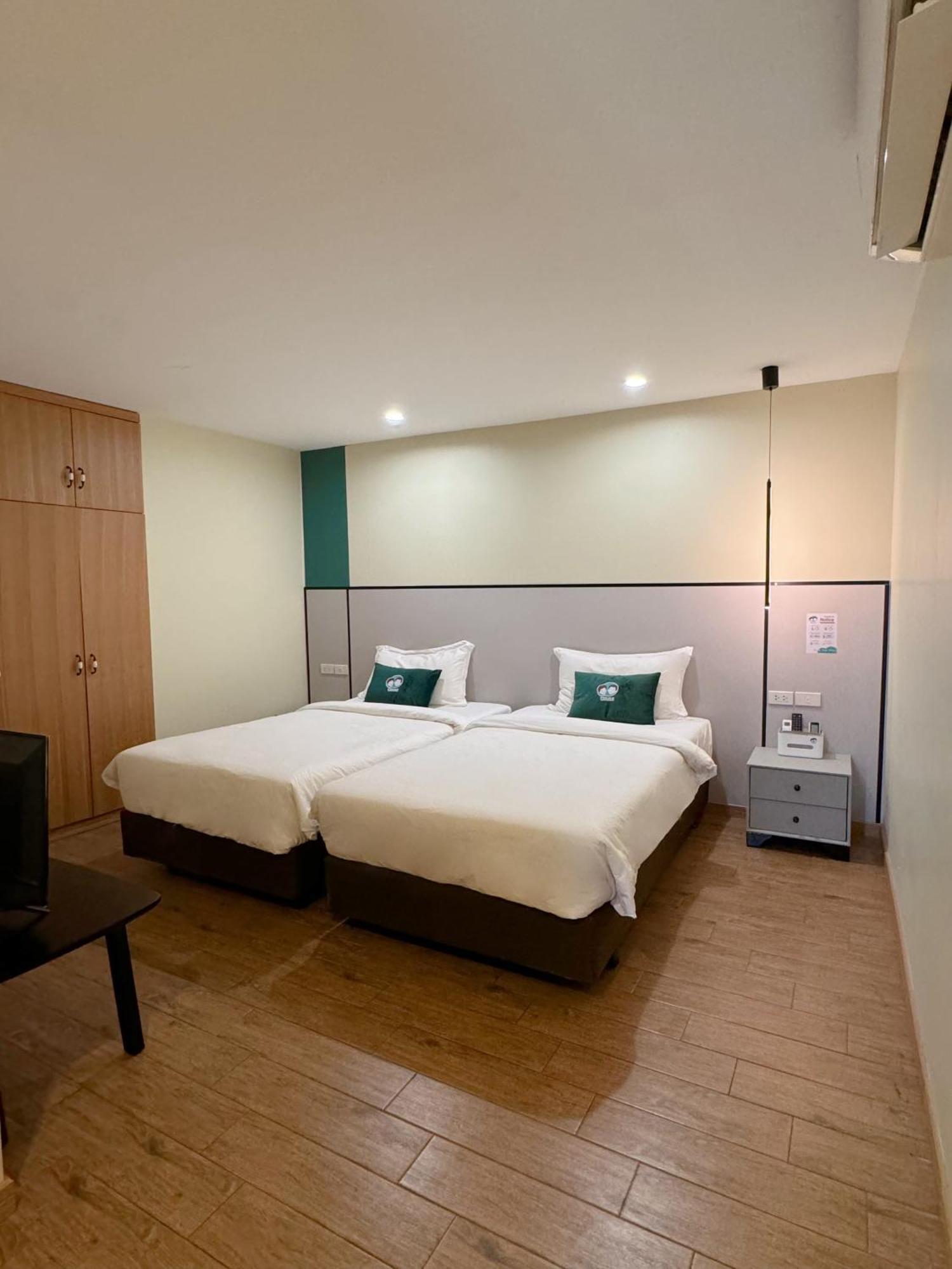Pentafield * Bangkok