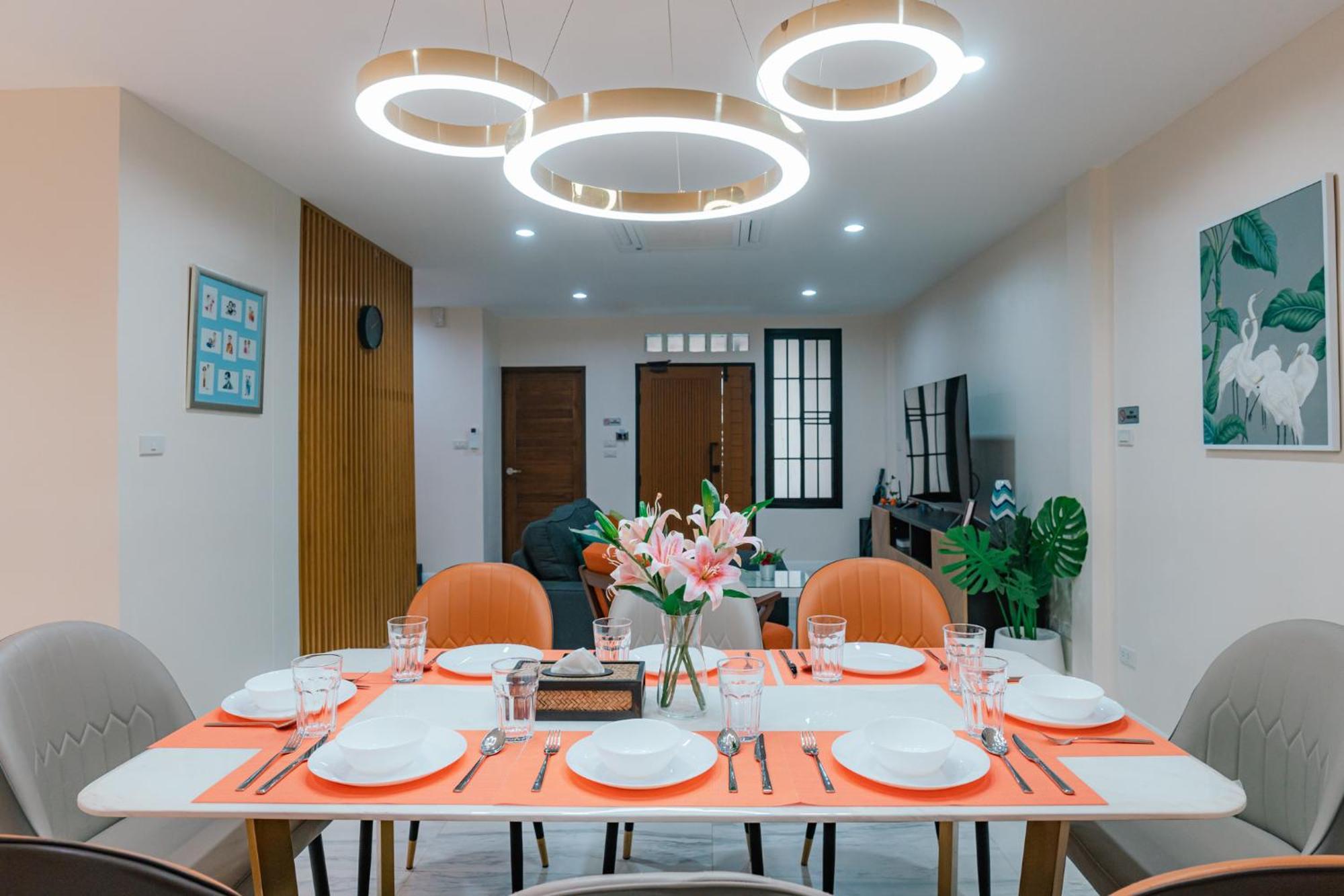 Modern - 6beds, Center, Phrom Phong Bts, Em District, Terminal 21 * Bangkok