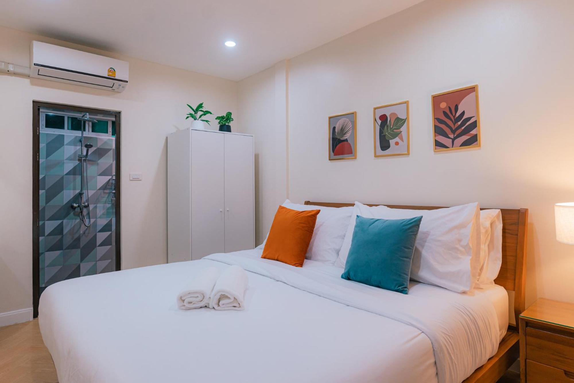 Modern - 6beds, Center, Phrom Phong Bts, Em District, Terminal 21
