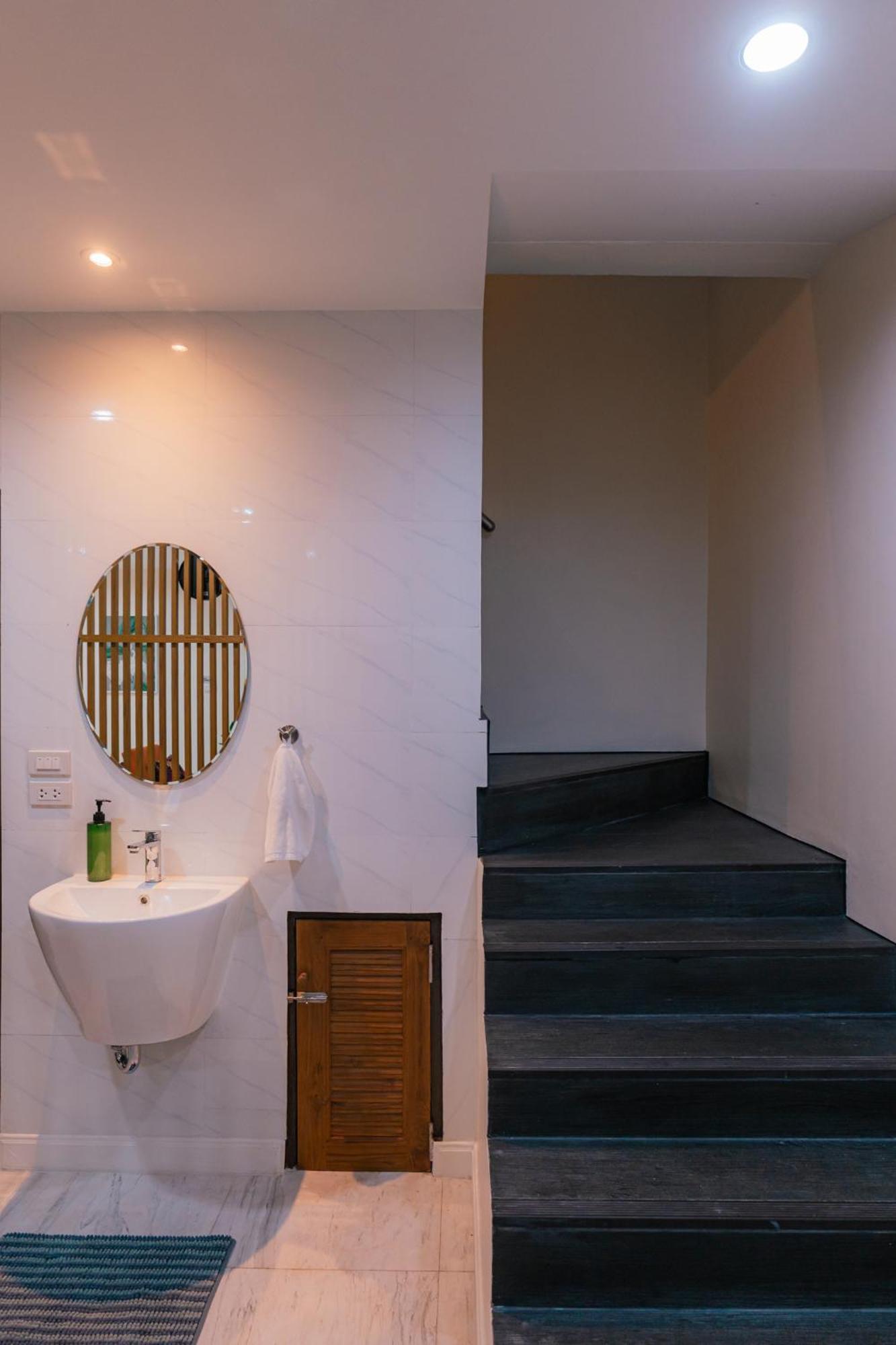 Modern - 6beds, Center, Phrom Phong Bts, Em District, Terminal 21
